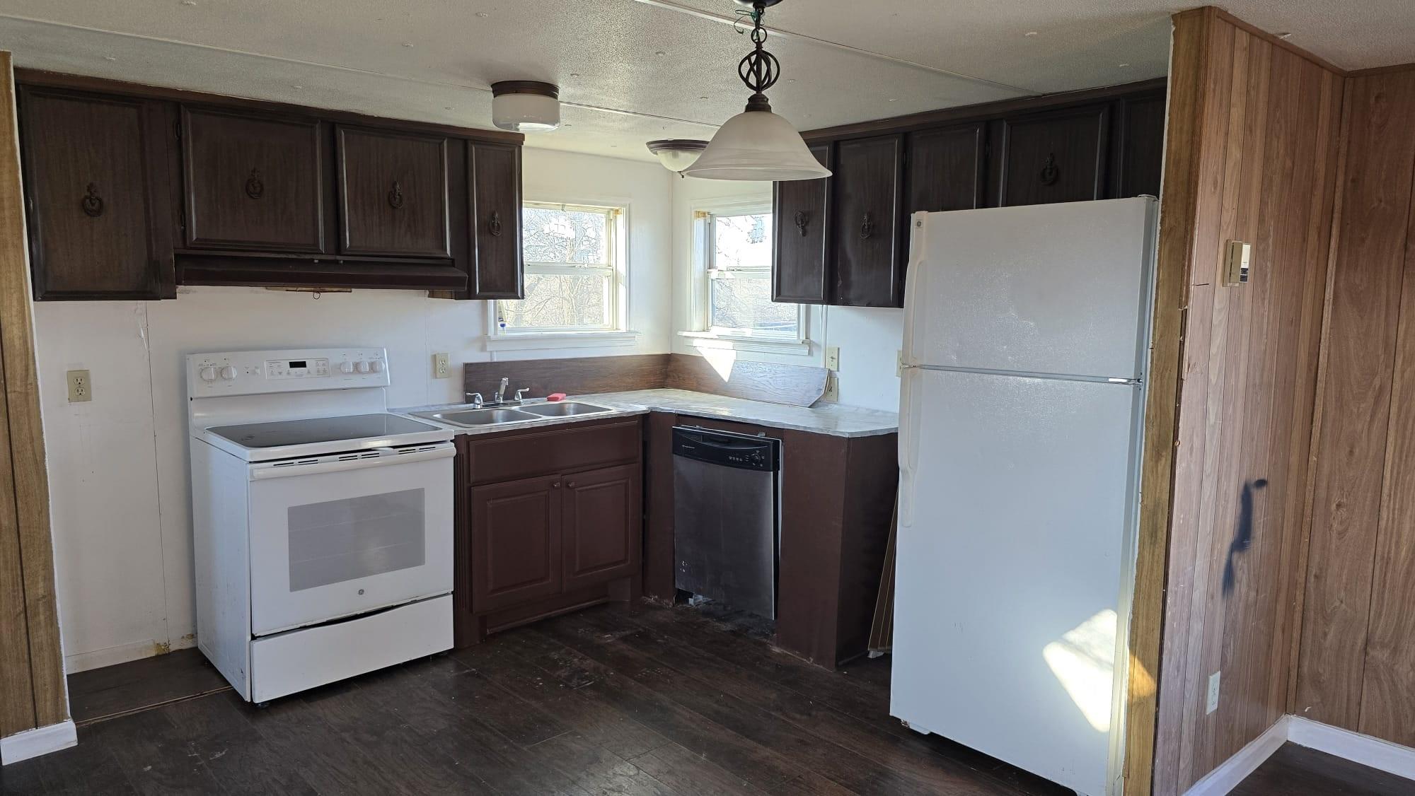18509 Blake Manor Rd Property Photo 5