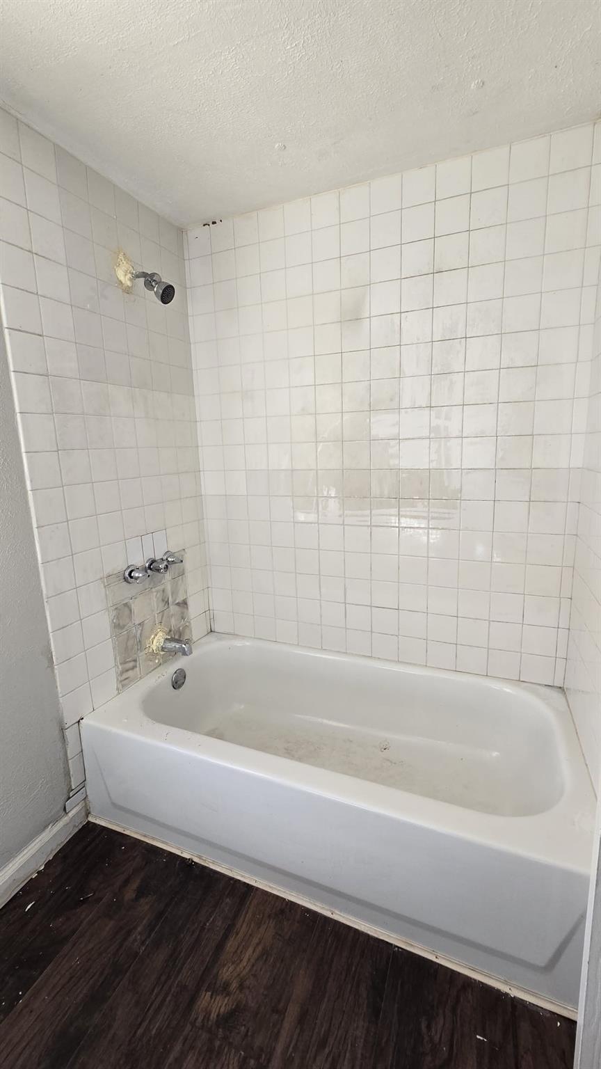 18509 Blake Manor Rd Property Photo 8