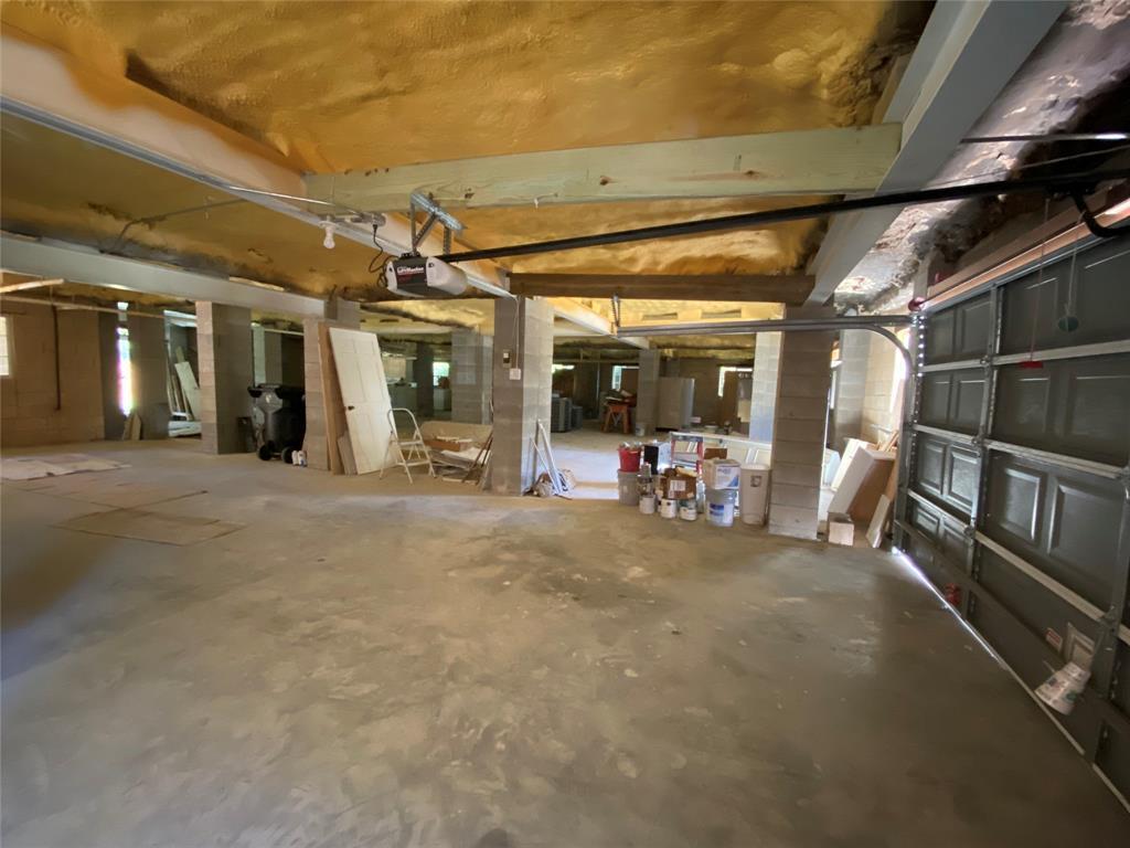 4318 Breakwood Dr Property Photo 4