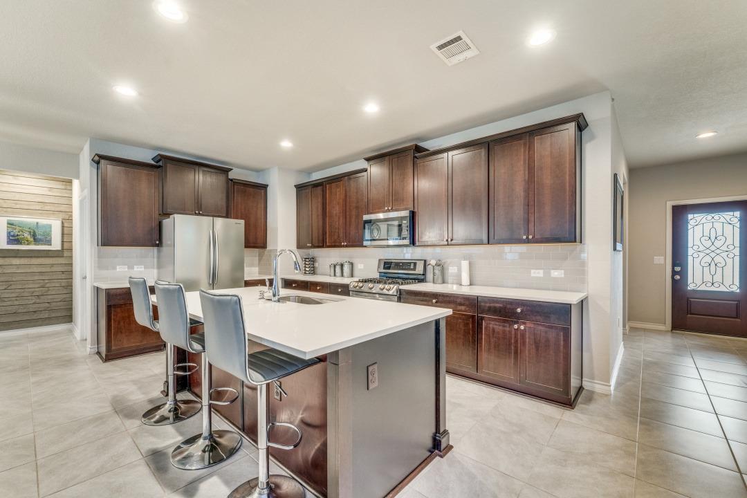 5921 Lehman Way Property Photo 11