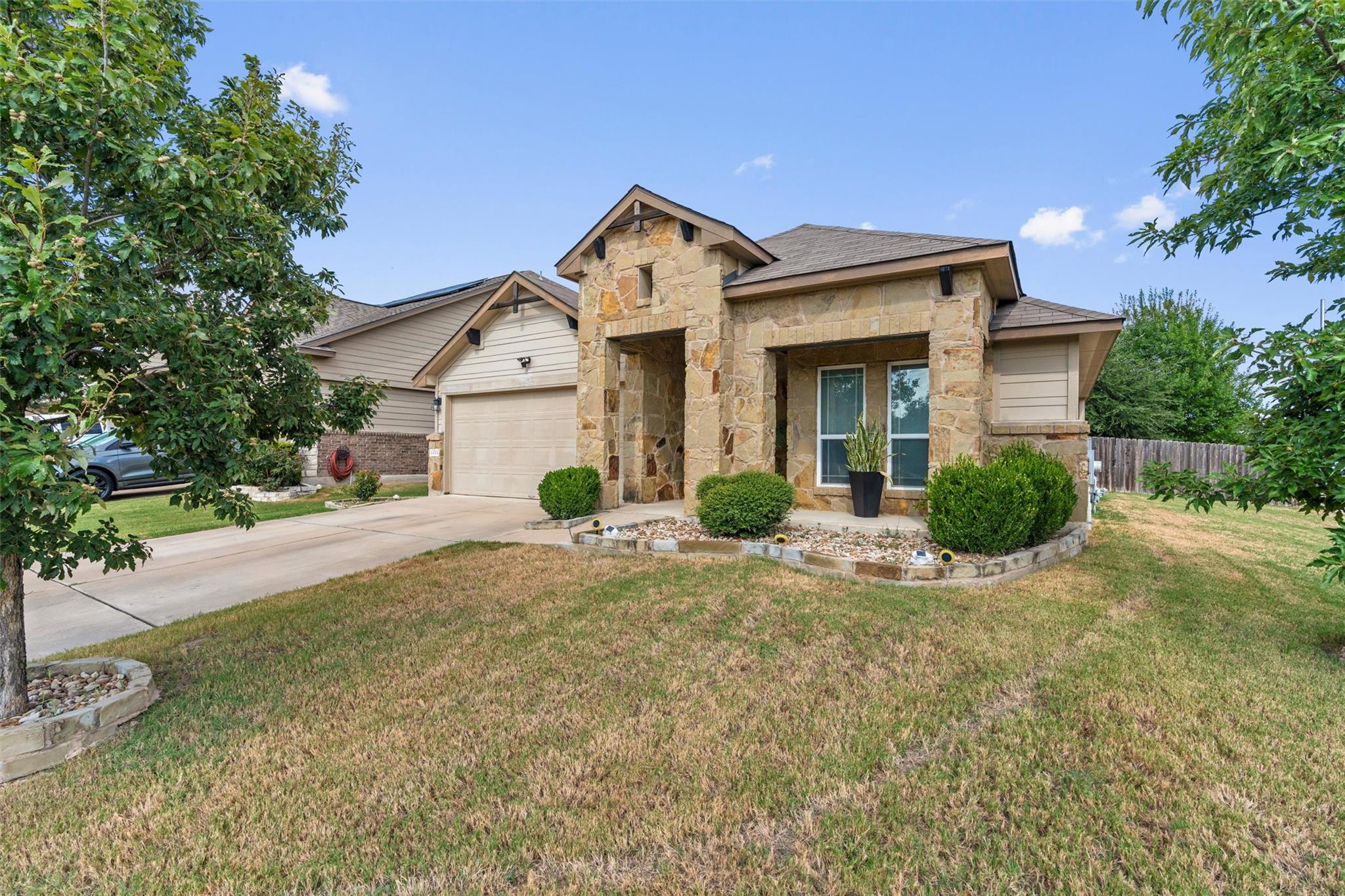13701 Harrisglenn Dr Property Photo 1