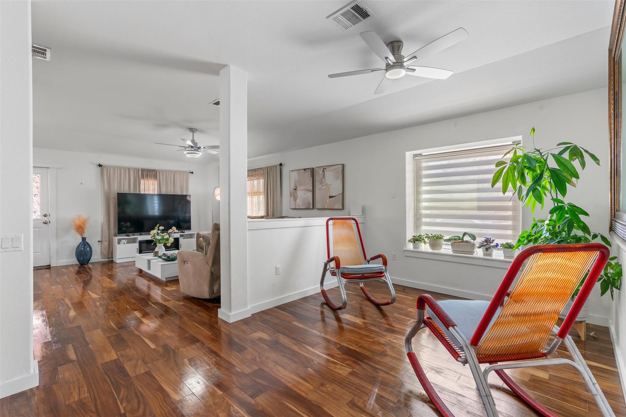 13701 Harrisglenn Dr Property Photo 6