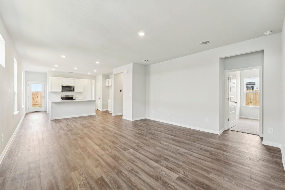 1120 Wild Leaf Way Property Photo 5