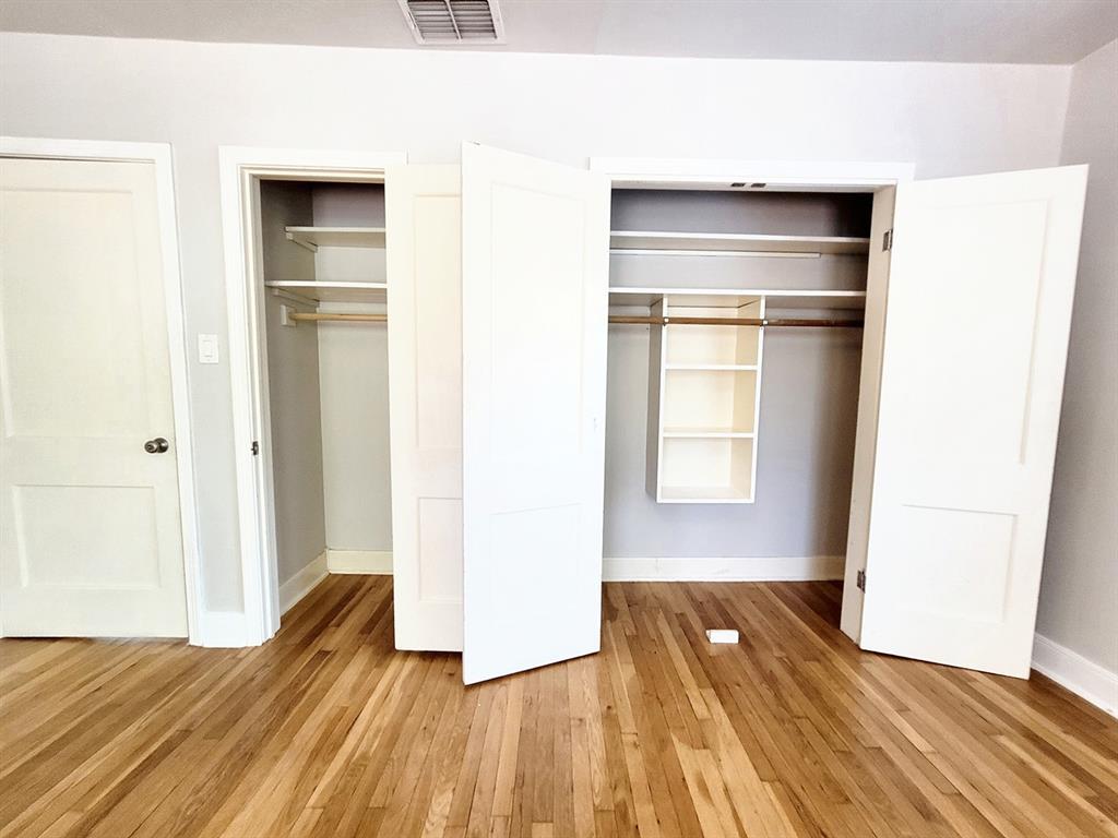 1009 E 38 1/2 St #b Property Photo 7