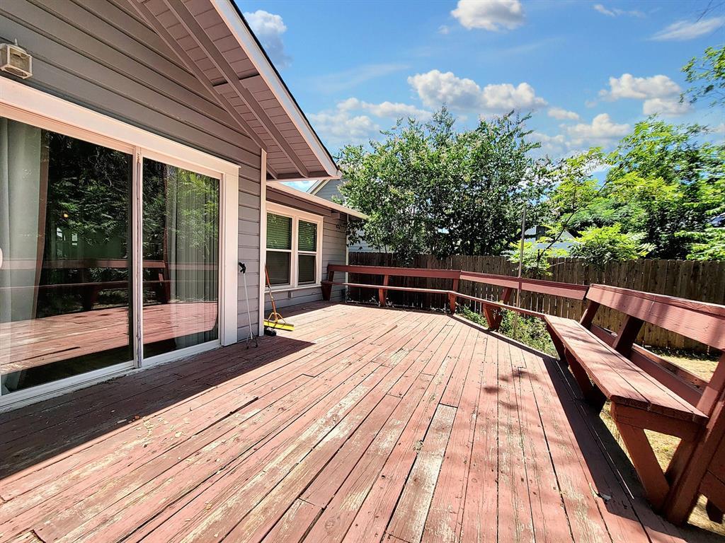 1009 E 38 1/2 St #b Property Photo 13