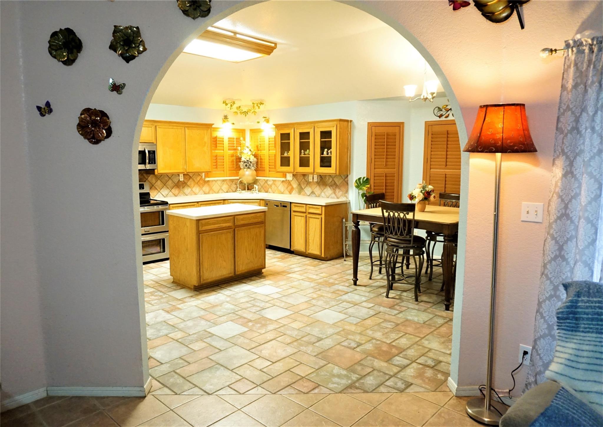 2409 Lava Ln Property Photo 12