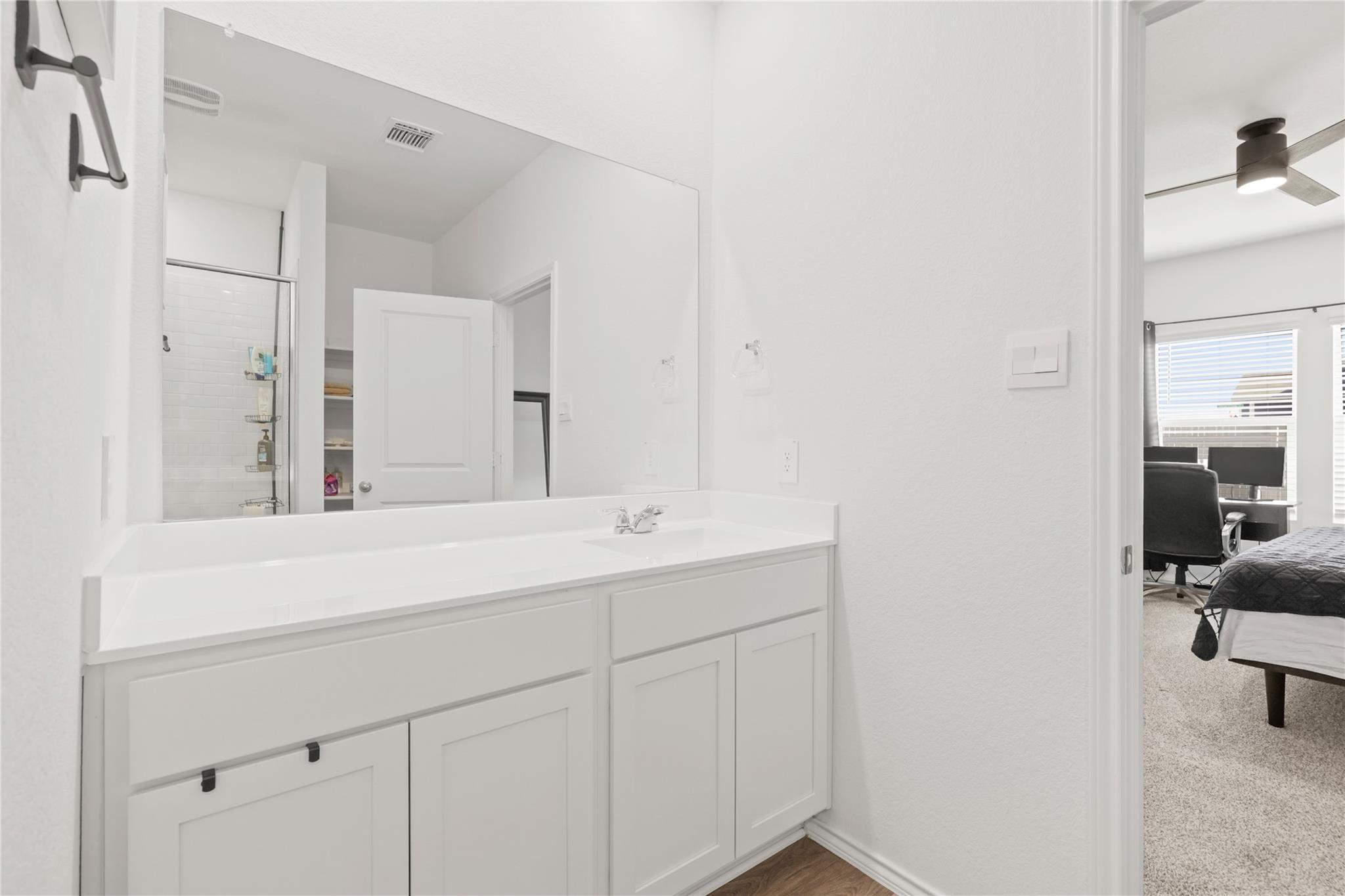 790 Arnold Loop Property Photo 17