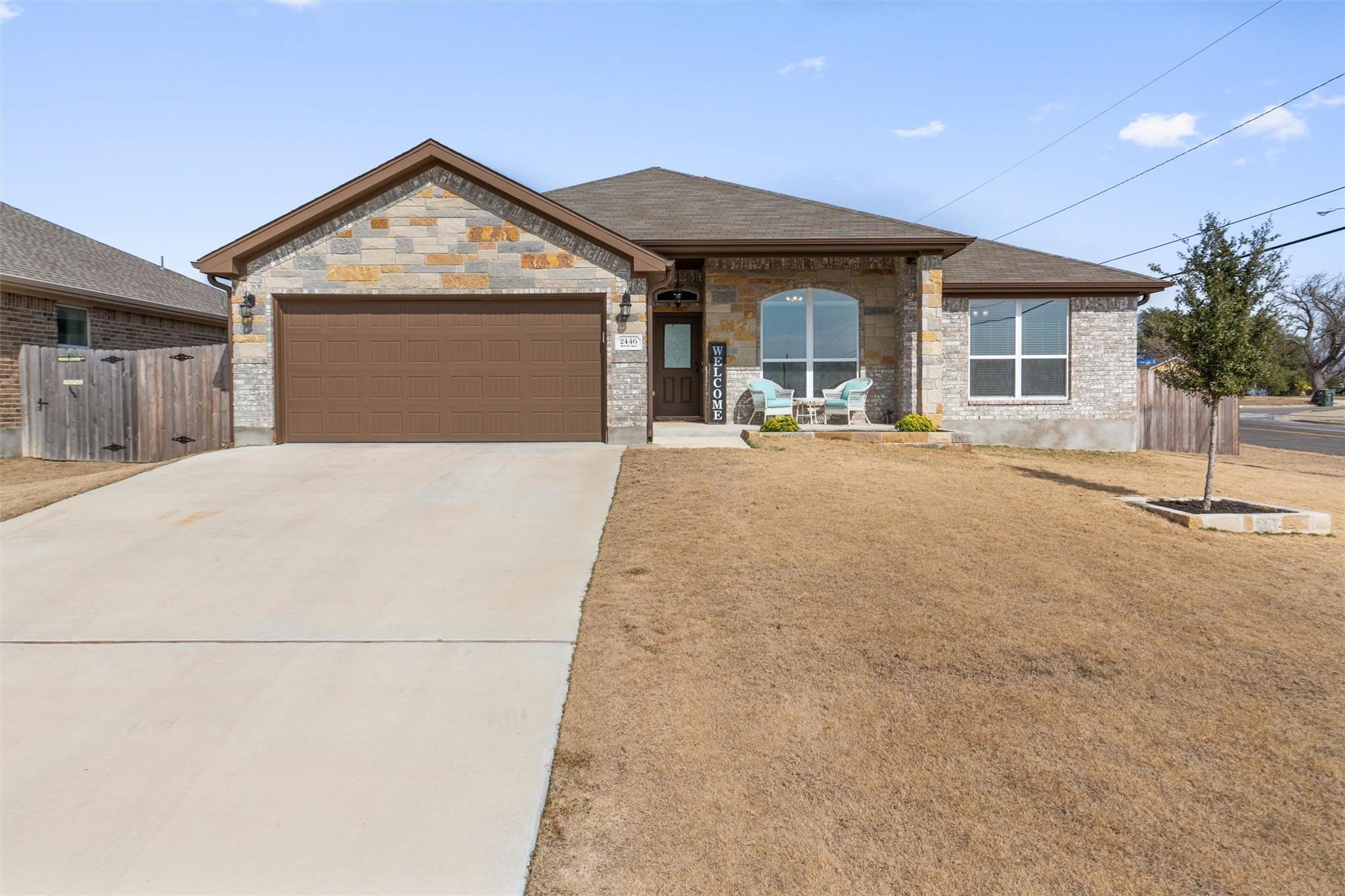 2446 Moreno Spur Property Photo 2