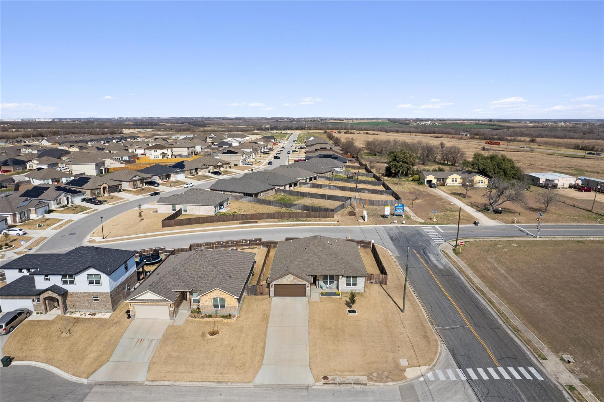 2446 Moreno Spur Property Photo 3