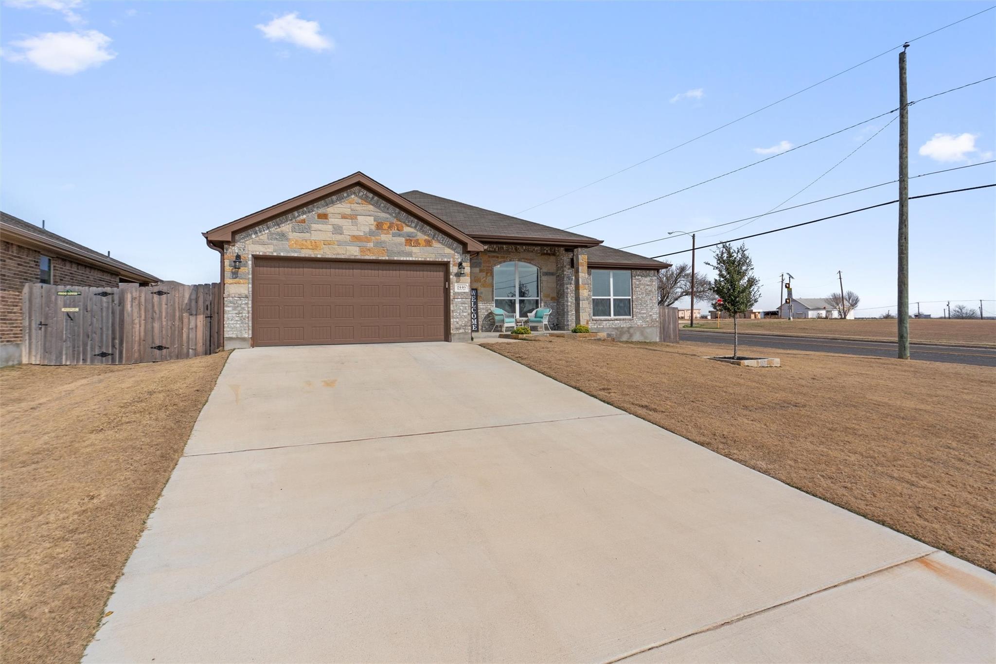 2446 Moreno Spur Property Photo 5