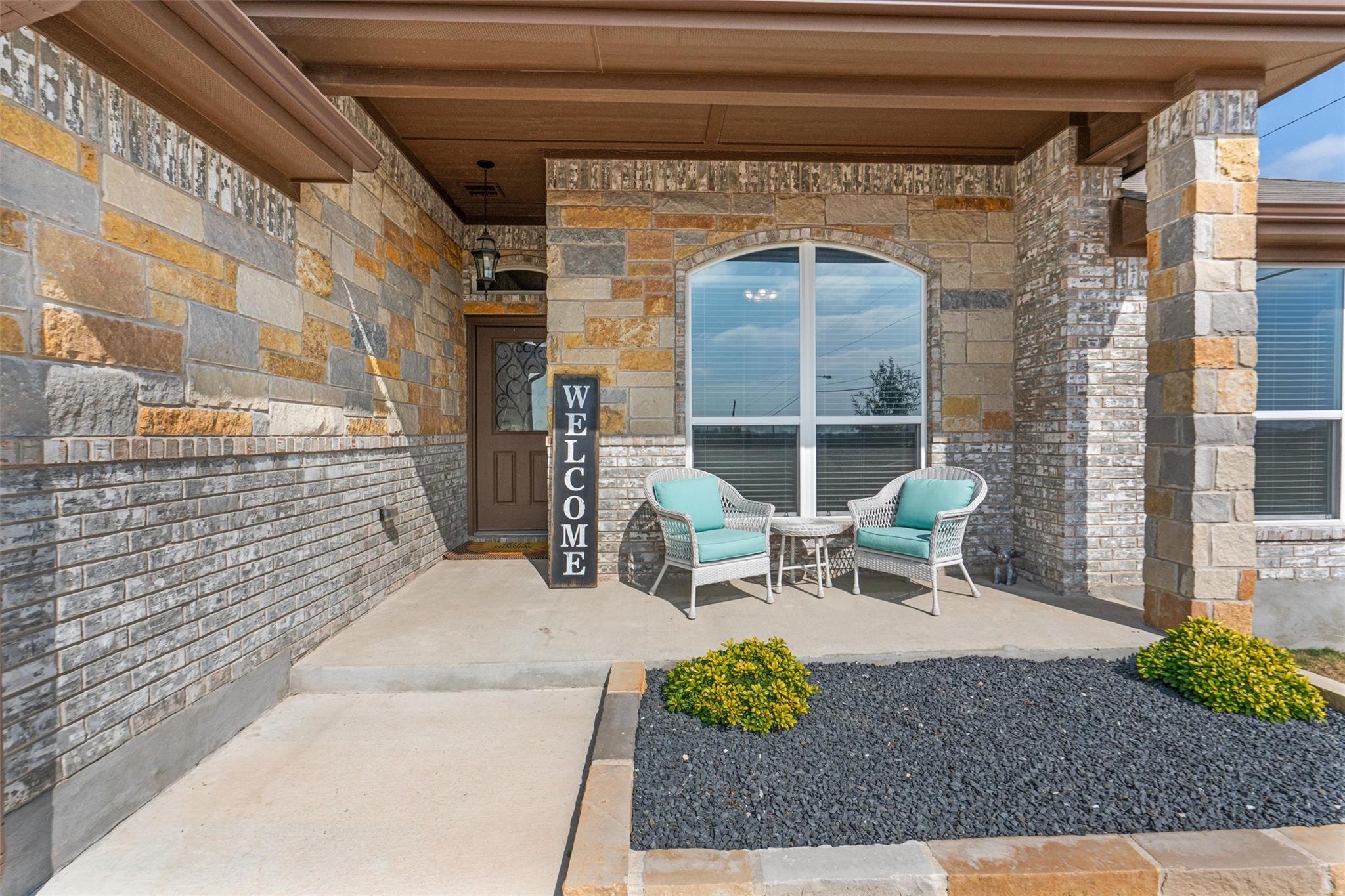 2446 Moreno Spur Property Photo 6