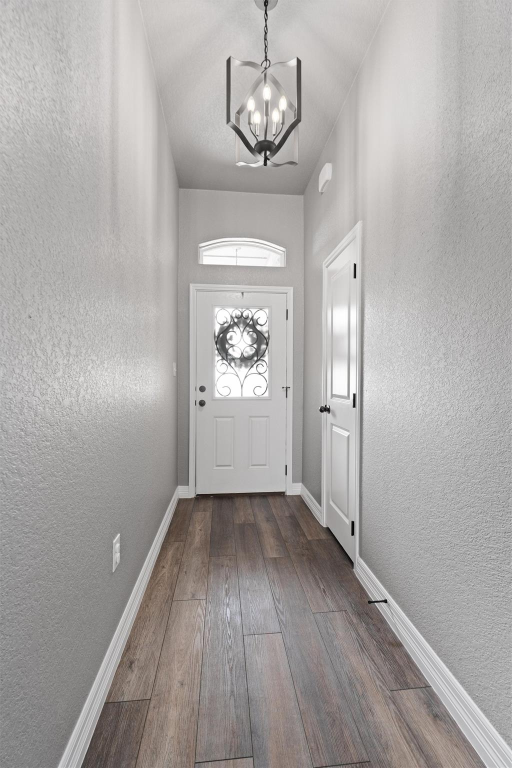 2446 Moreno Spur Property Photo 7