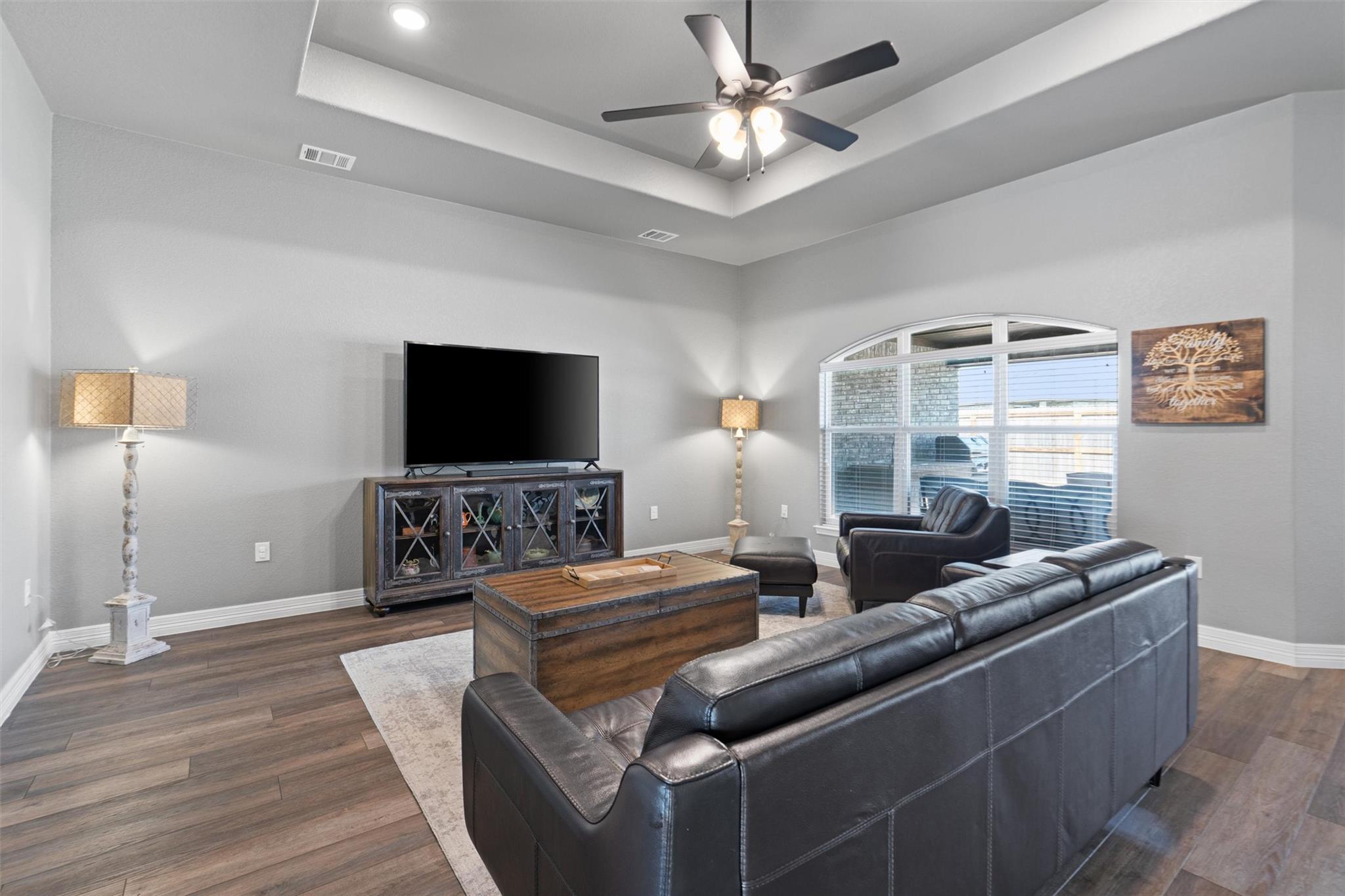 2446 Moreno Spur Property Photo 9