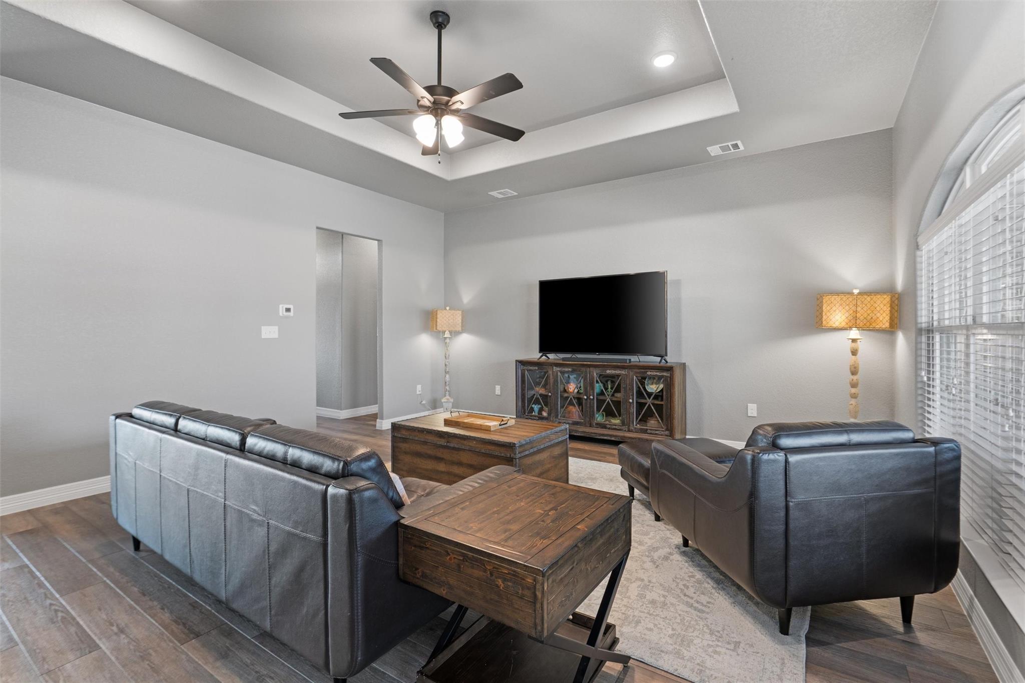 2446 Moreno Spur Property Photo 10
