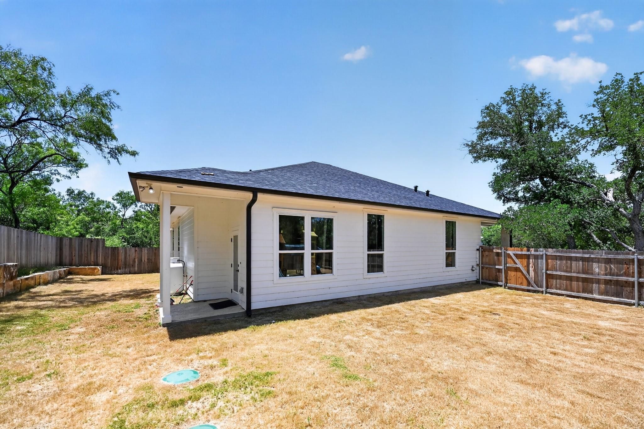 116 E Hickory Dr Property Photo 33