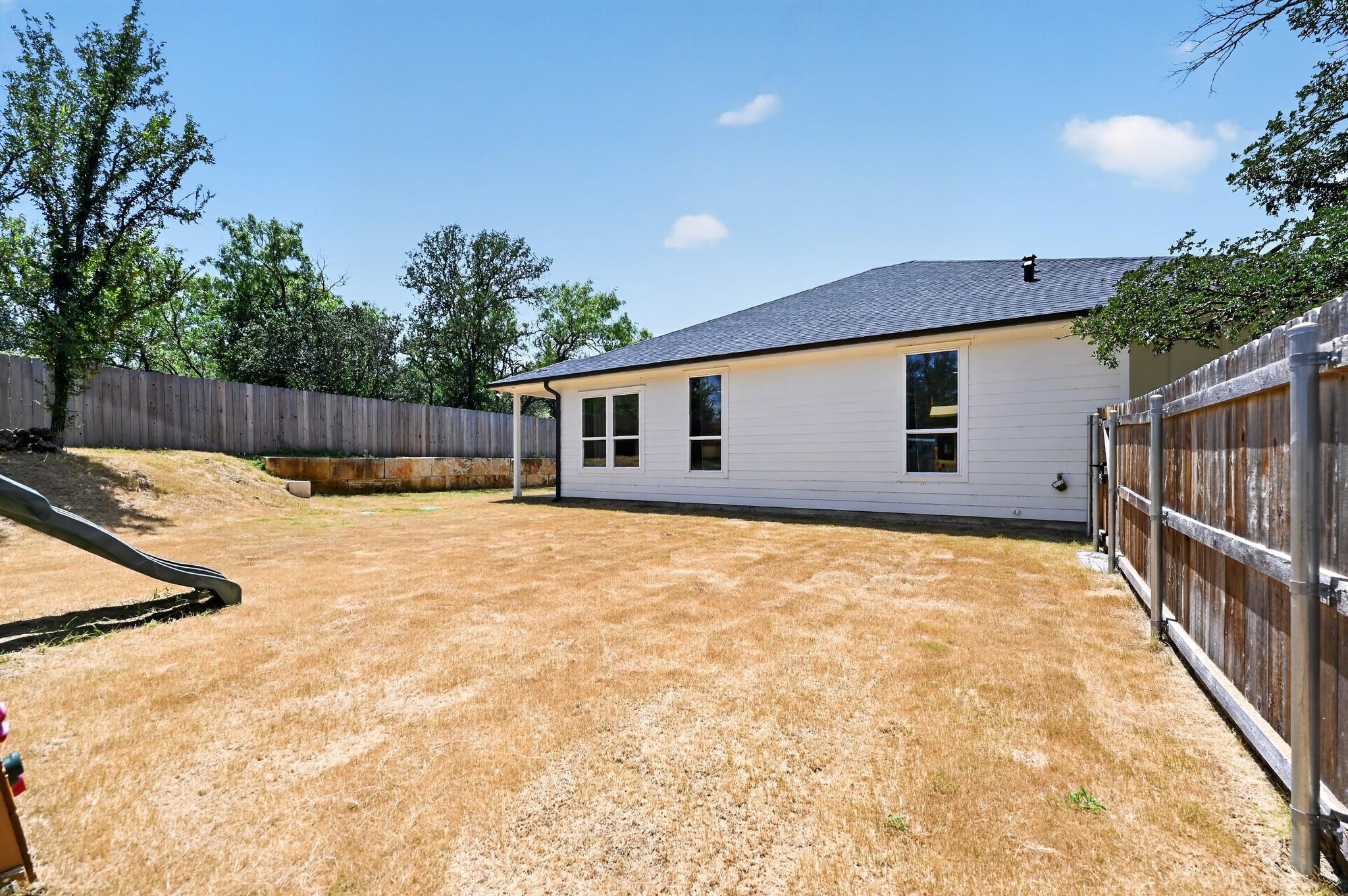 116 E Hickory Dr Property Photo 34
