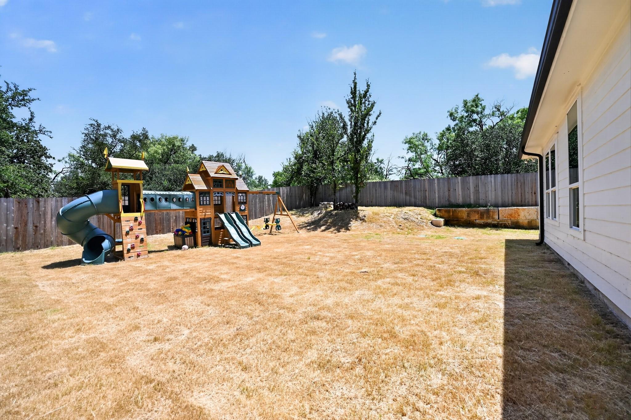 116 E Hickory Dr Property Photo 35