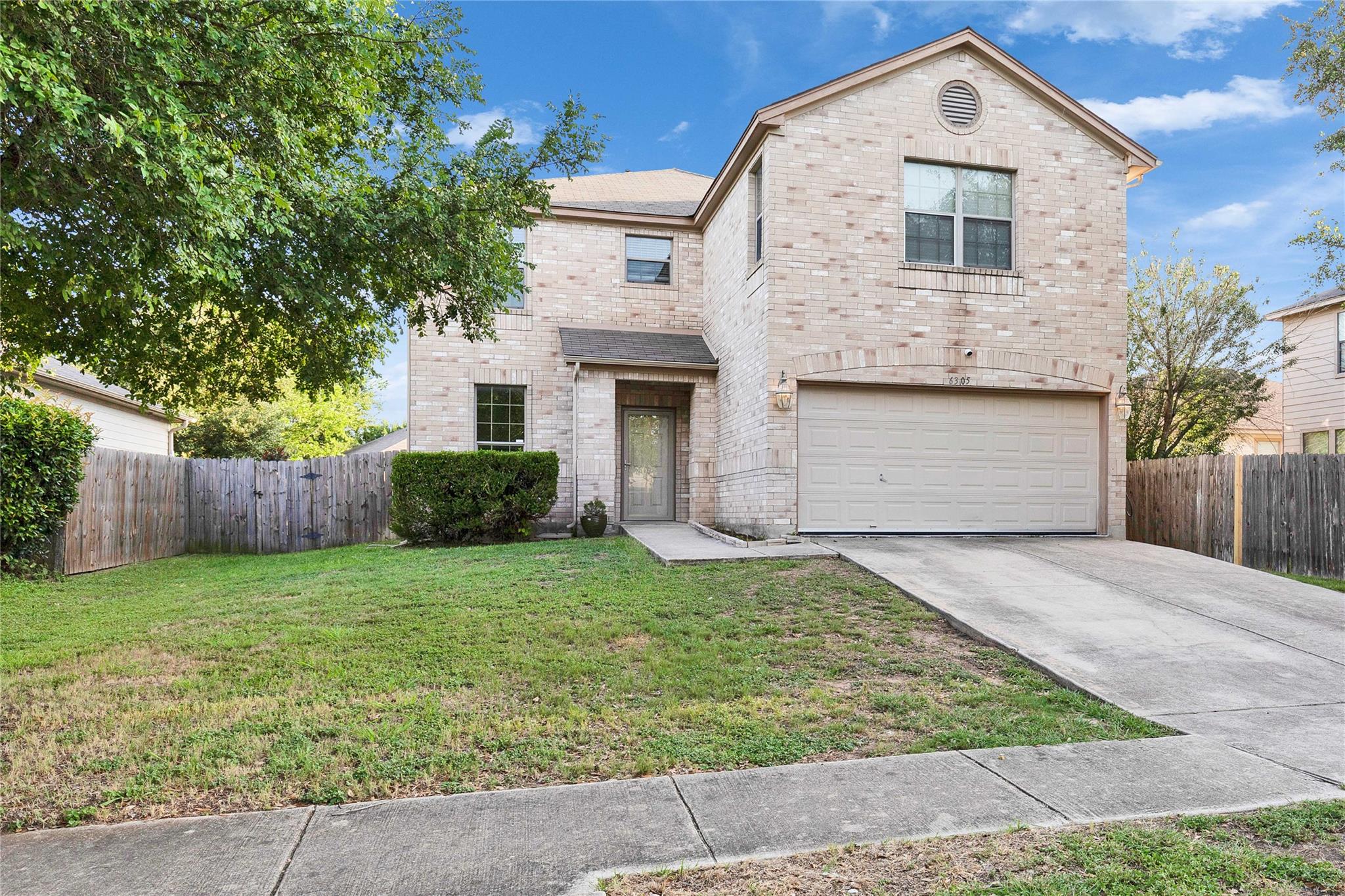 6305 Roseborough Dr Property Photo 1