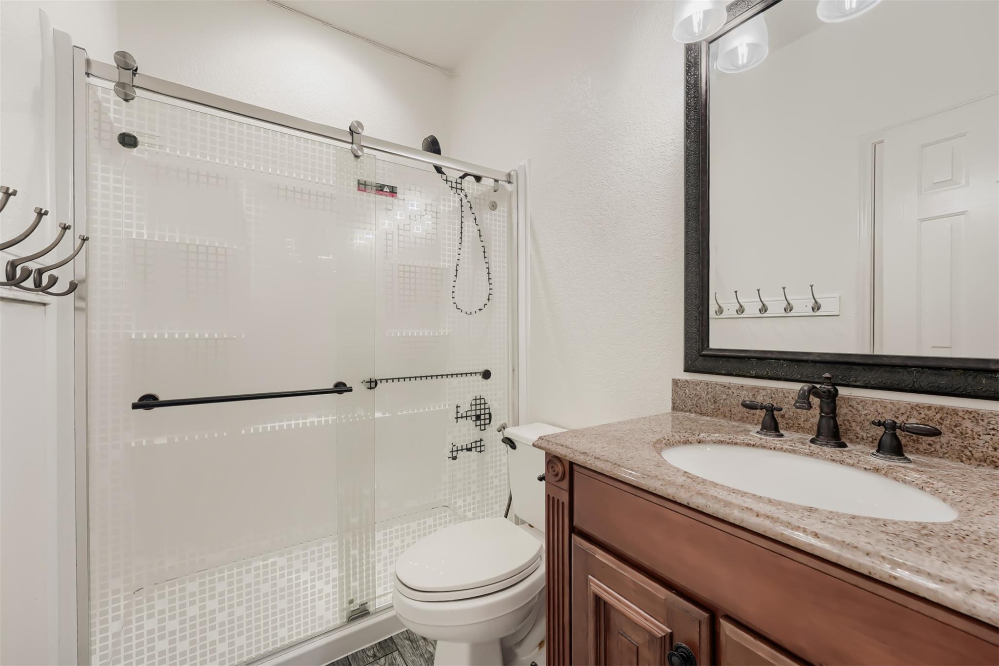 2310 Mckendrick Dr Property Photo 22