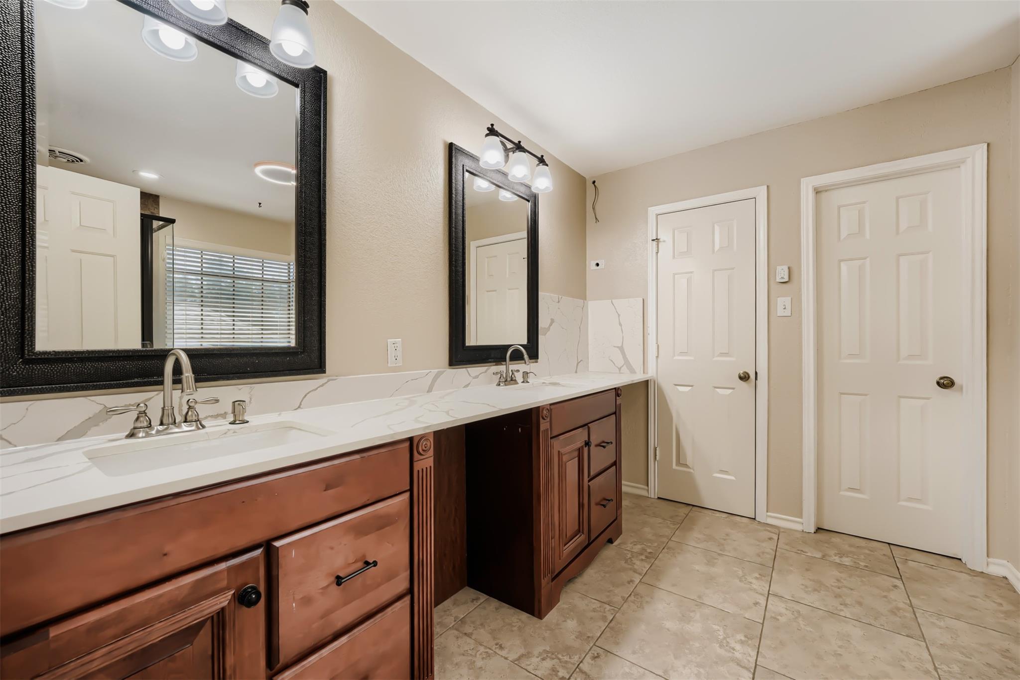 2310 Mckendrick Dr Property Photo 23