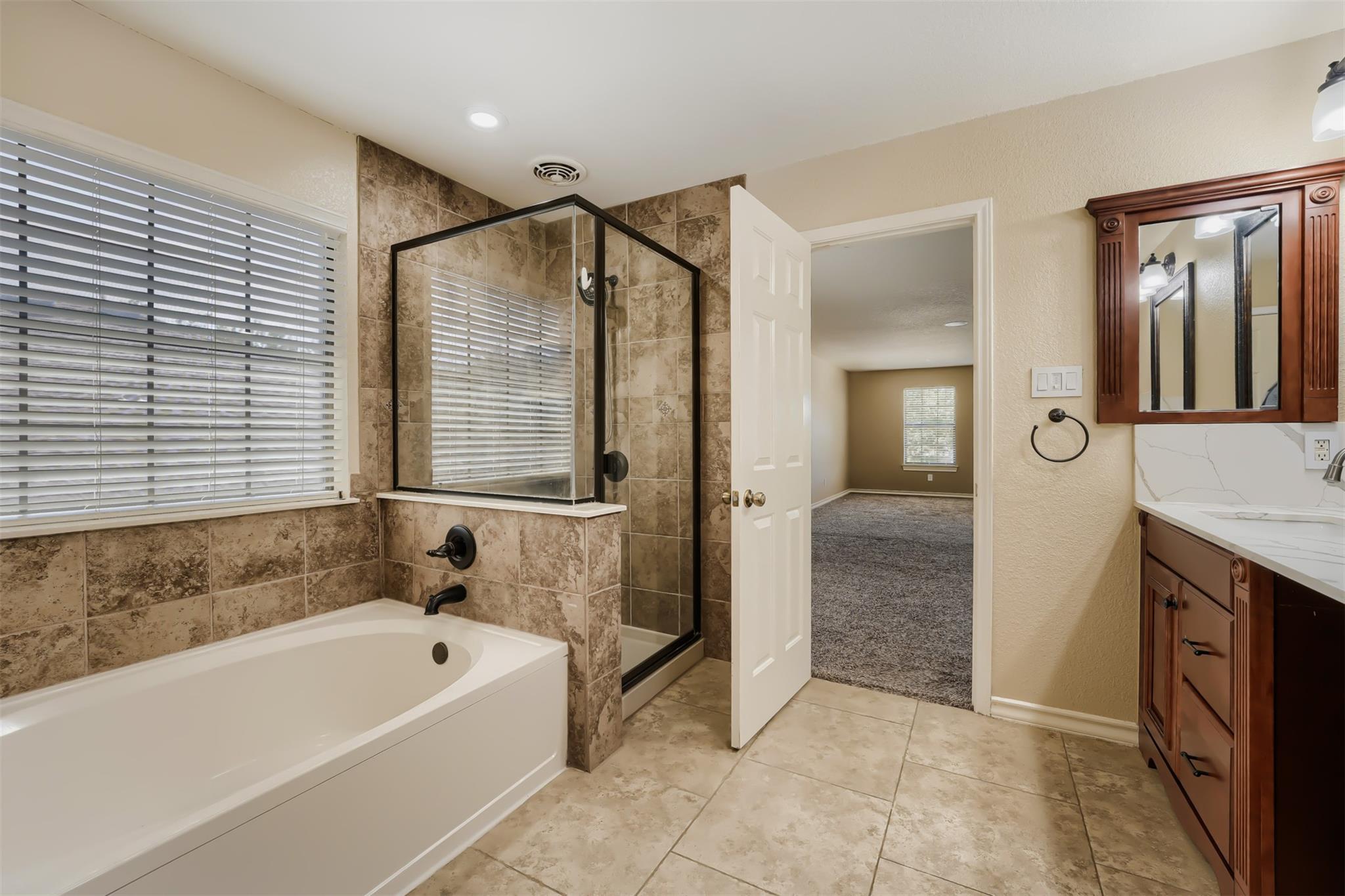 2310 Mckendrick Dr Property Photo 24