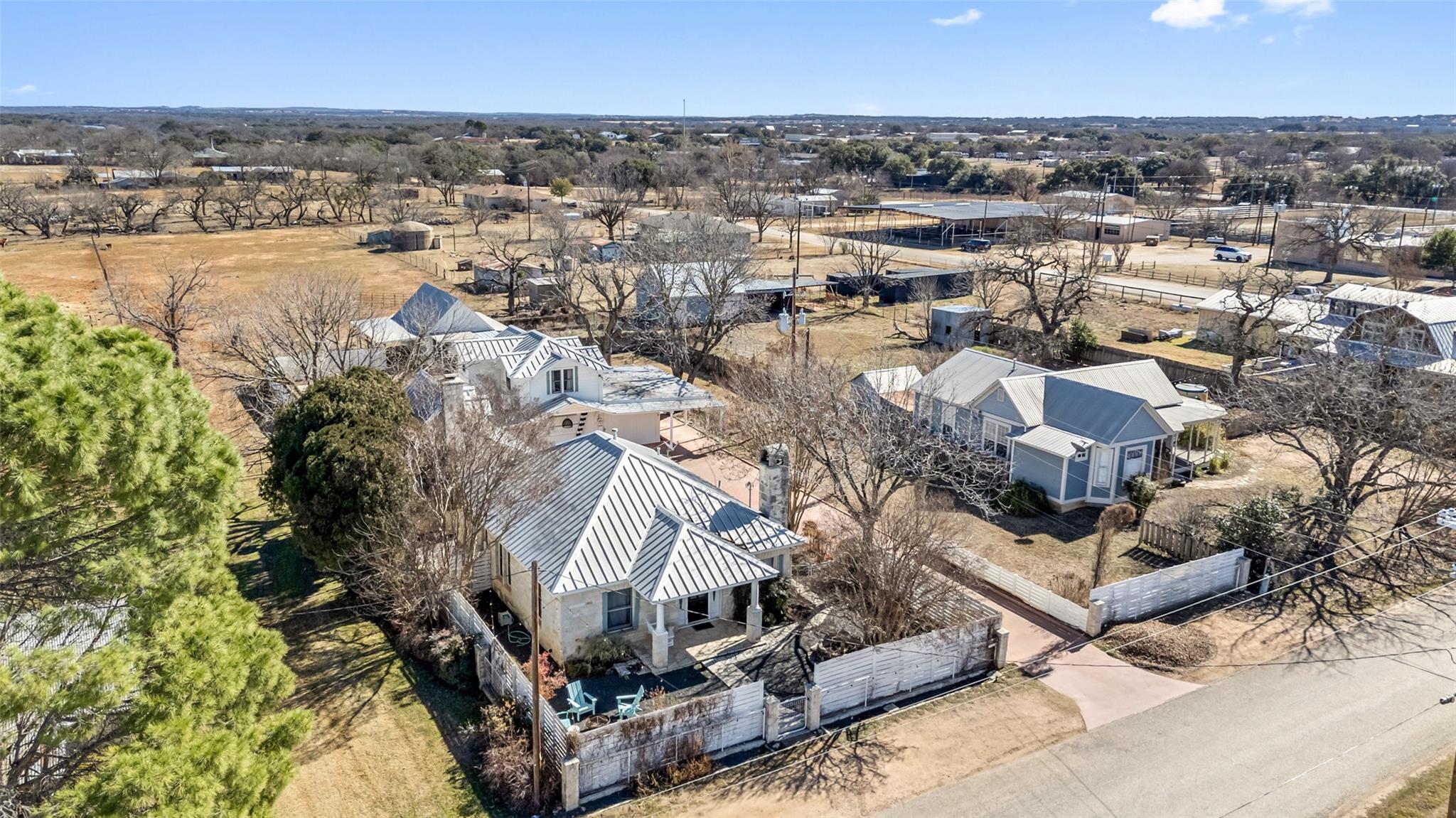 Stonewall Real Estate Listings Main Image