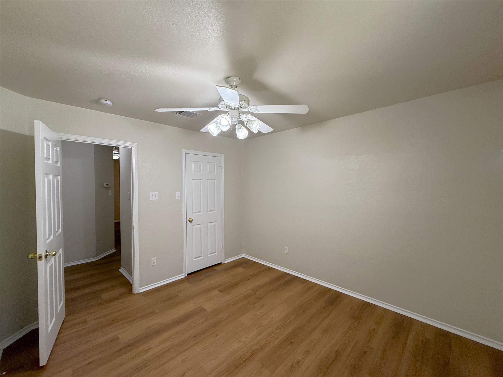 3904 Cadoz Ct Property Photo 13