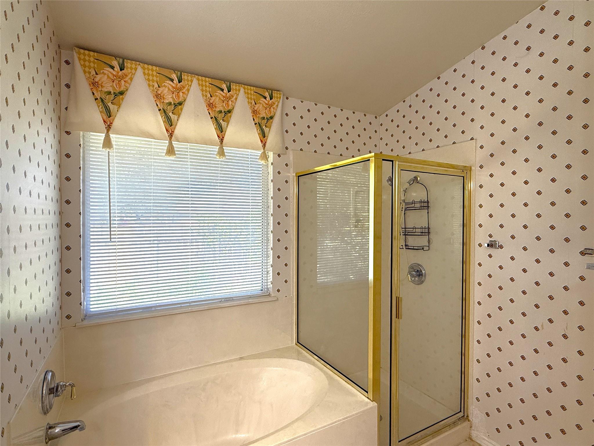 3904 Cadoz Ct Property Photo 21