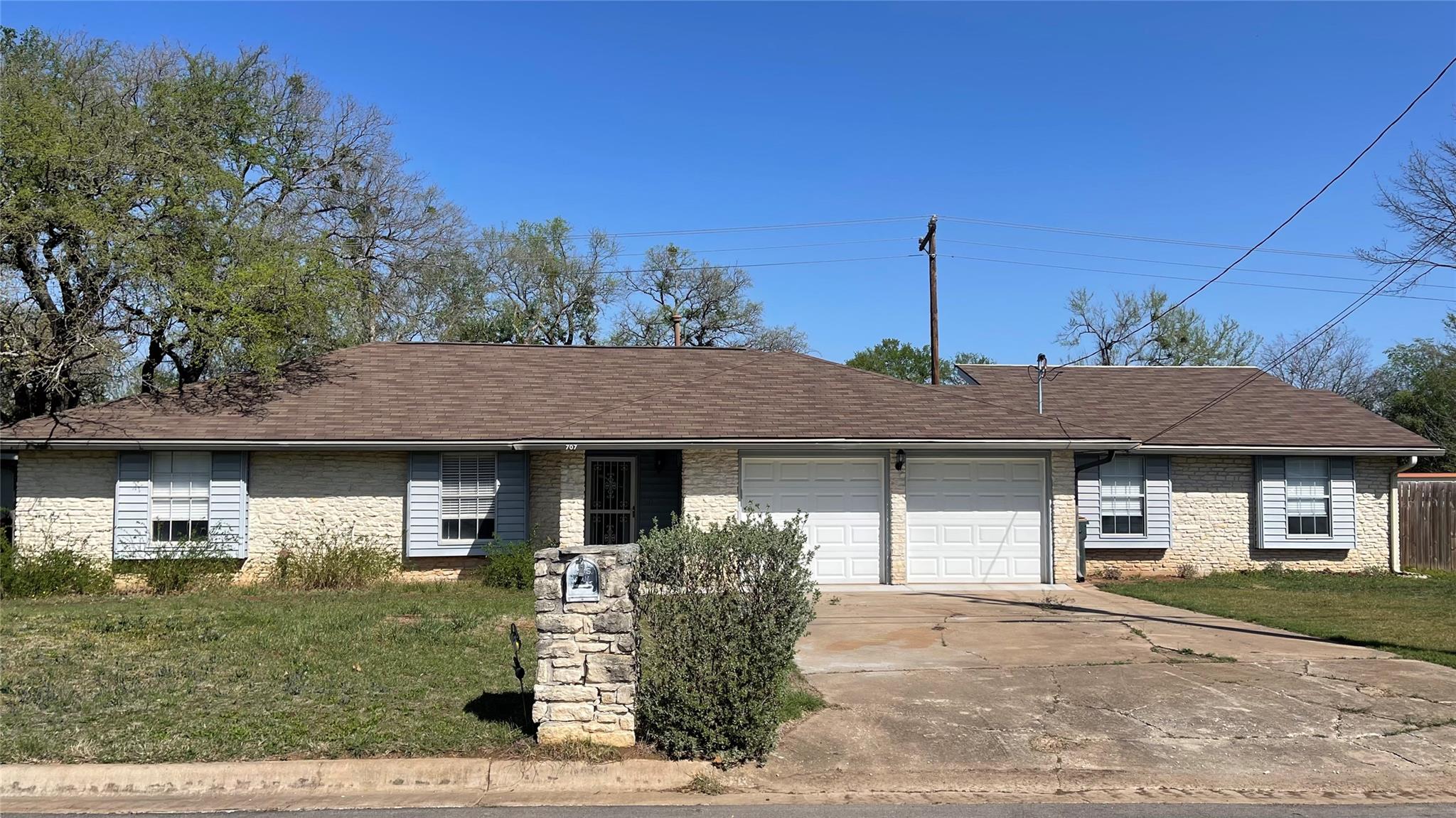 707 Garden Meadow Dr Property Photo