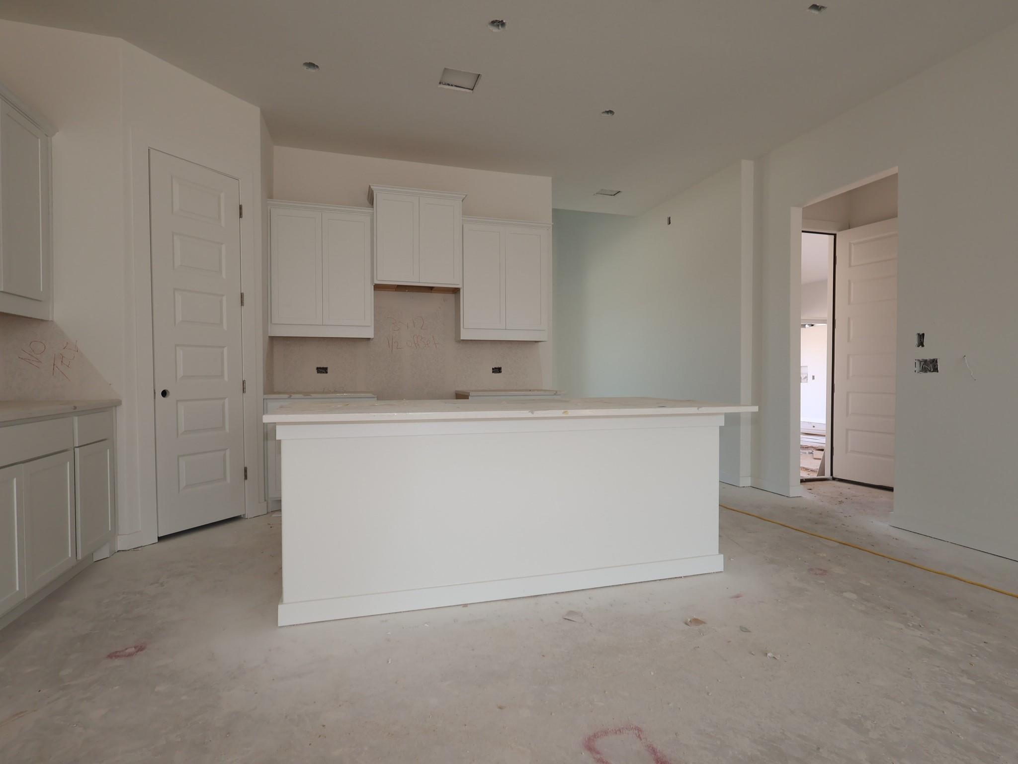 134 Leland Ave Property Photo 2