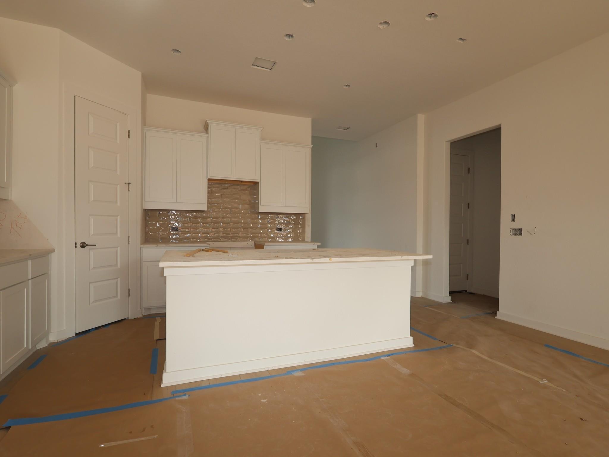 134 Leland Ave Property Photo 2