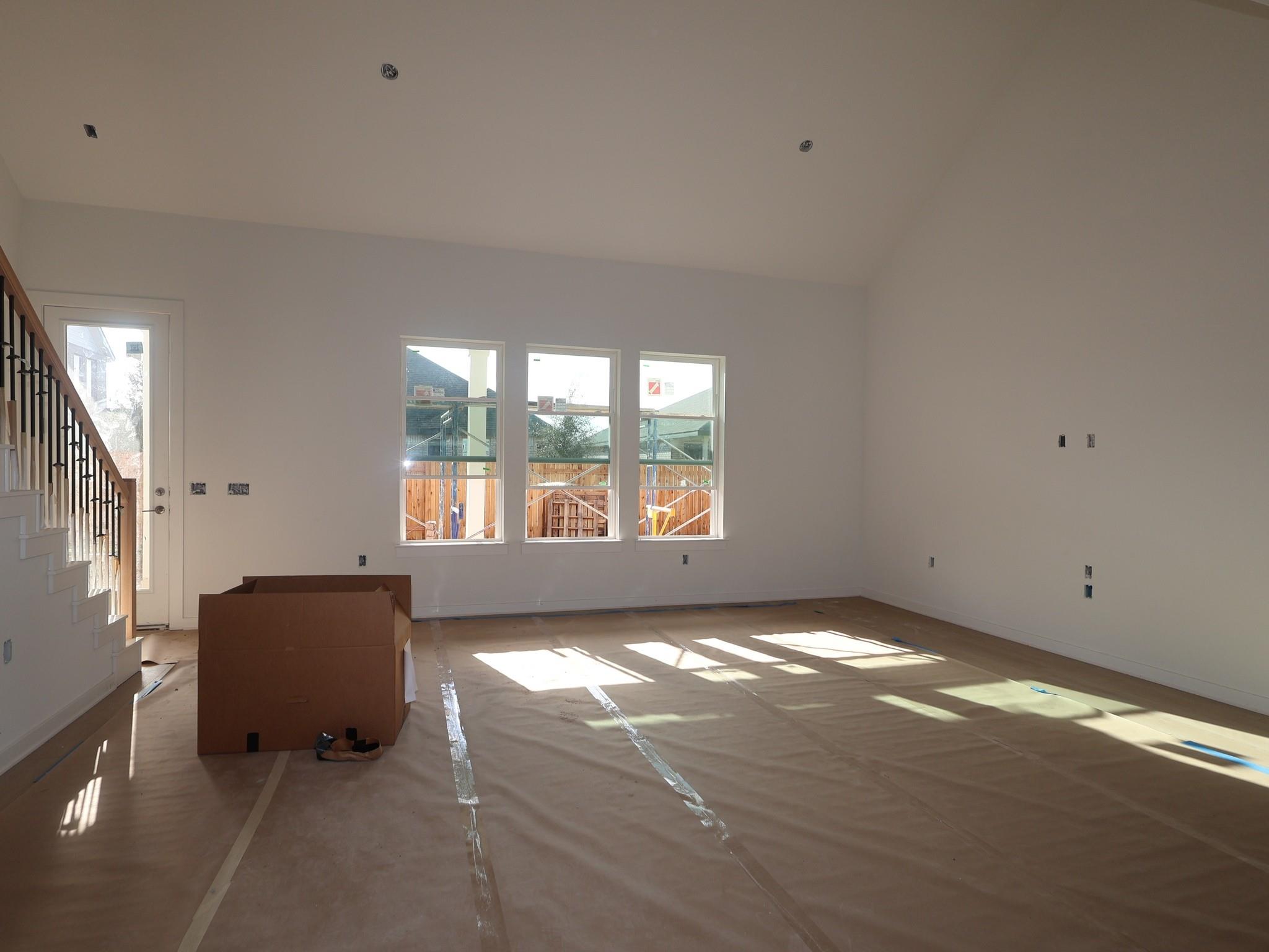 134 Leland Ave Property Photo 6