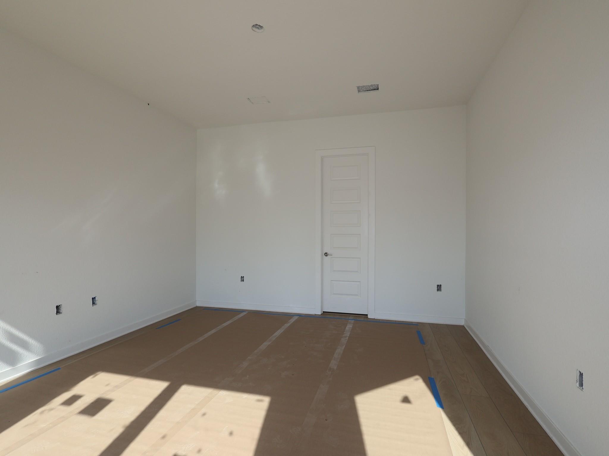 134 Leland Ave Property Photo 8