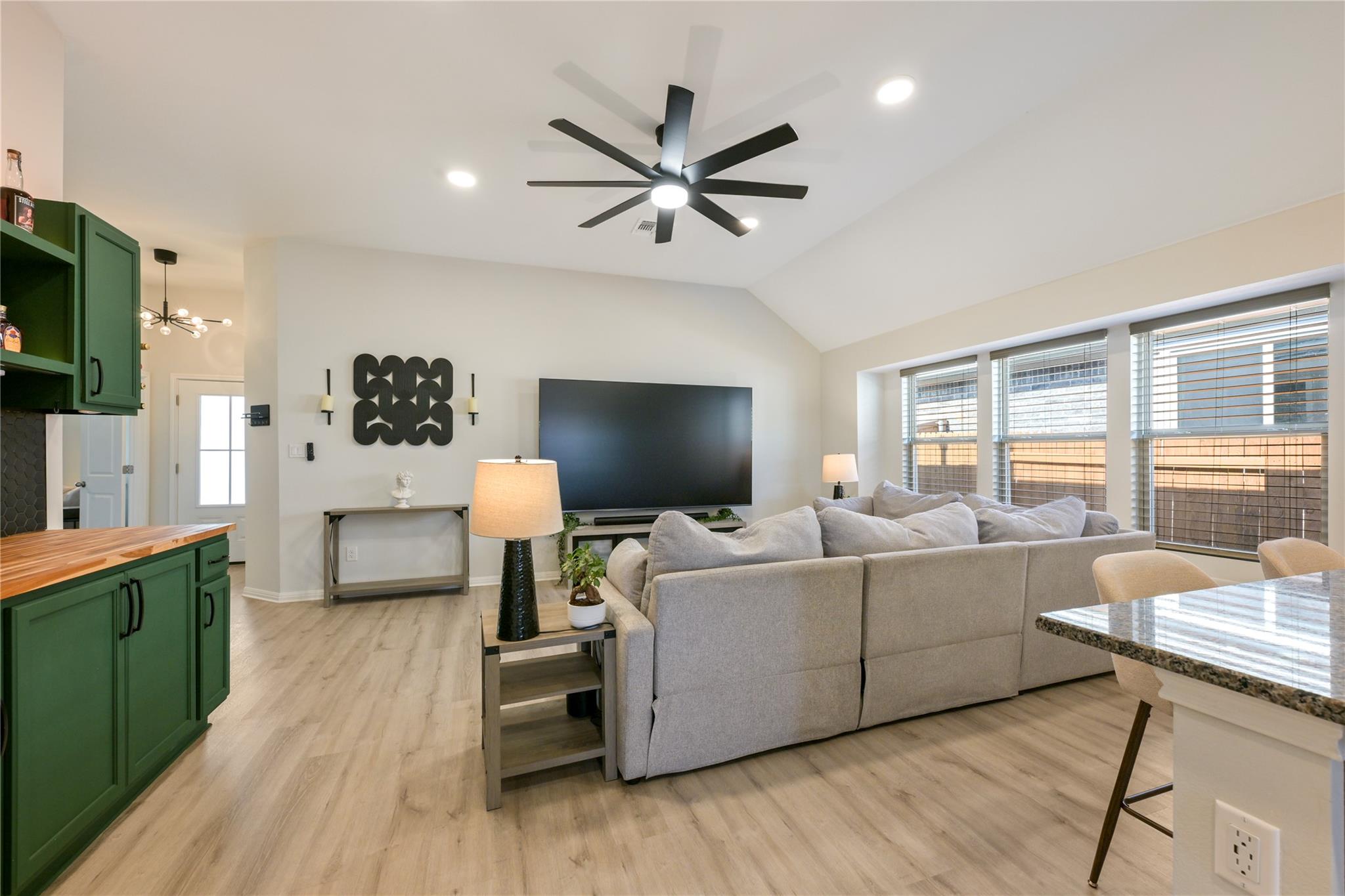 227 Biscayne Bay Bnd Property Photo 8