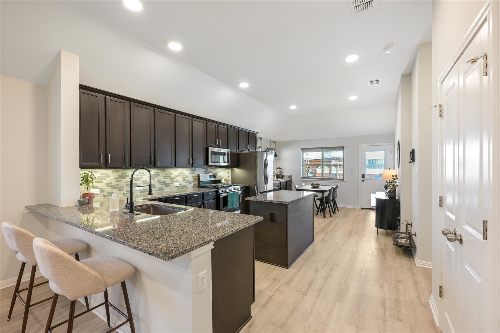 227 Biscayne Bay Bnd Property Photo 10