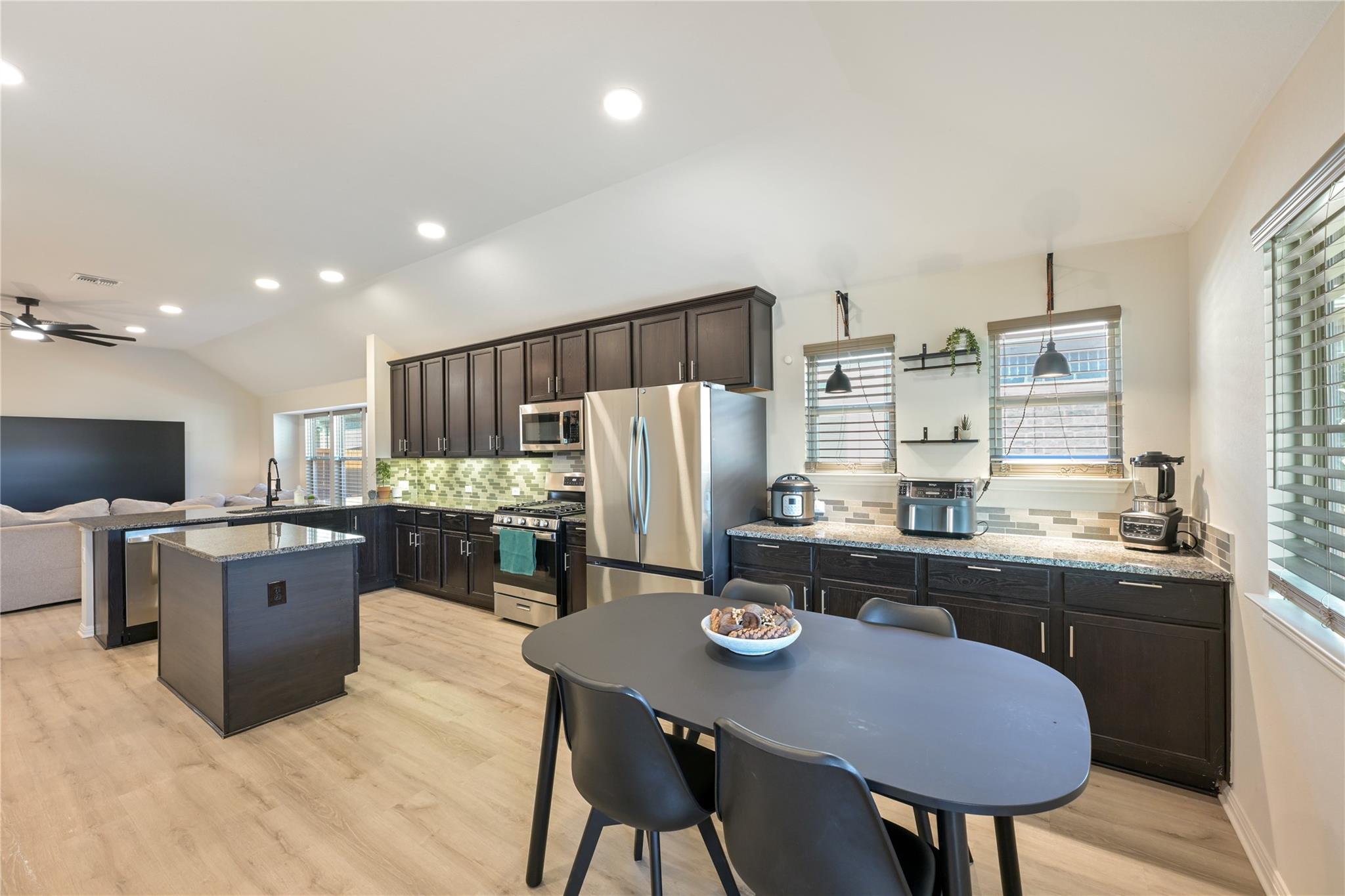227 Biscayne Bay Bnd Property Photo 11