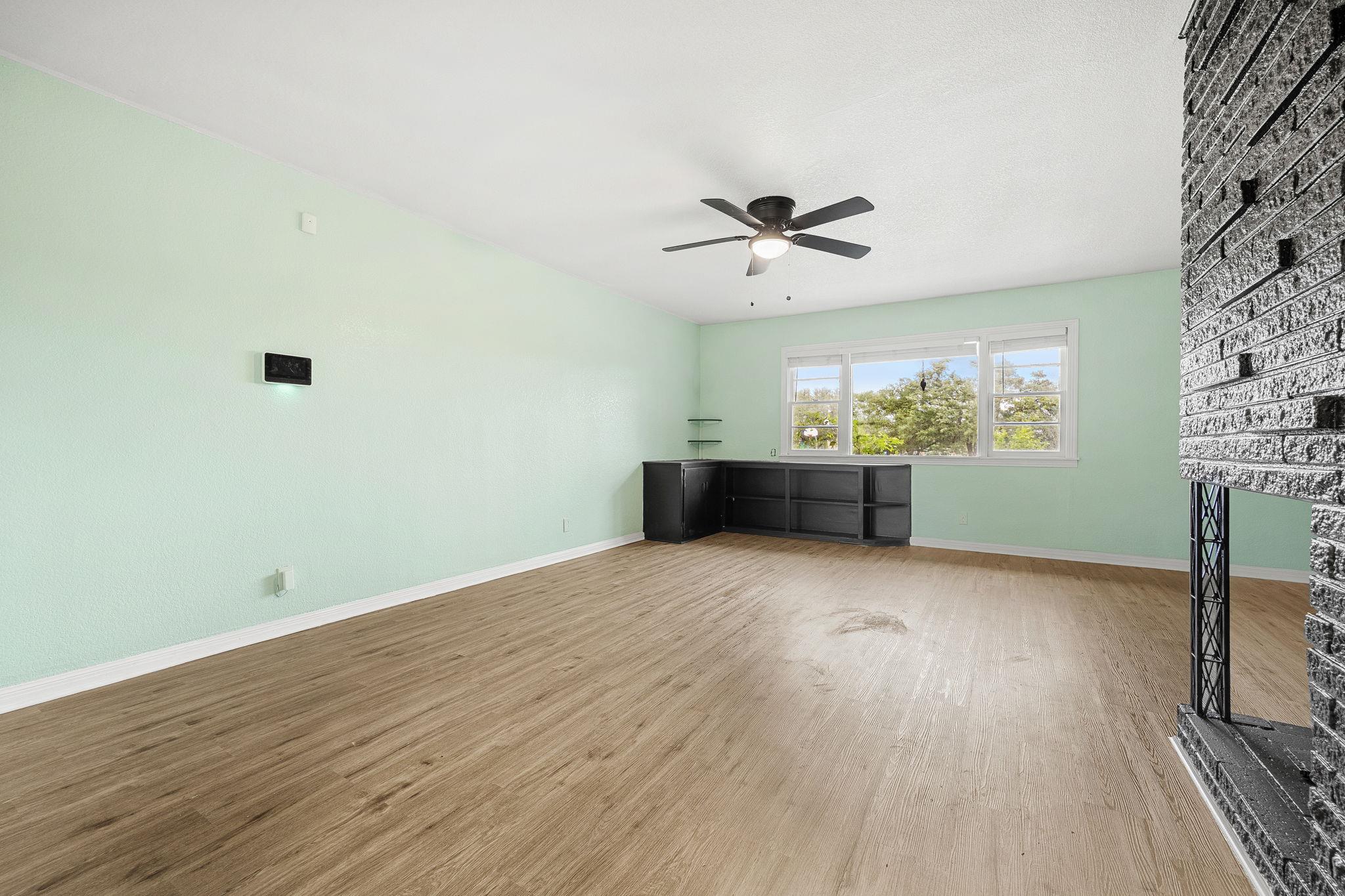 2215 N 9th St Property Photo 14