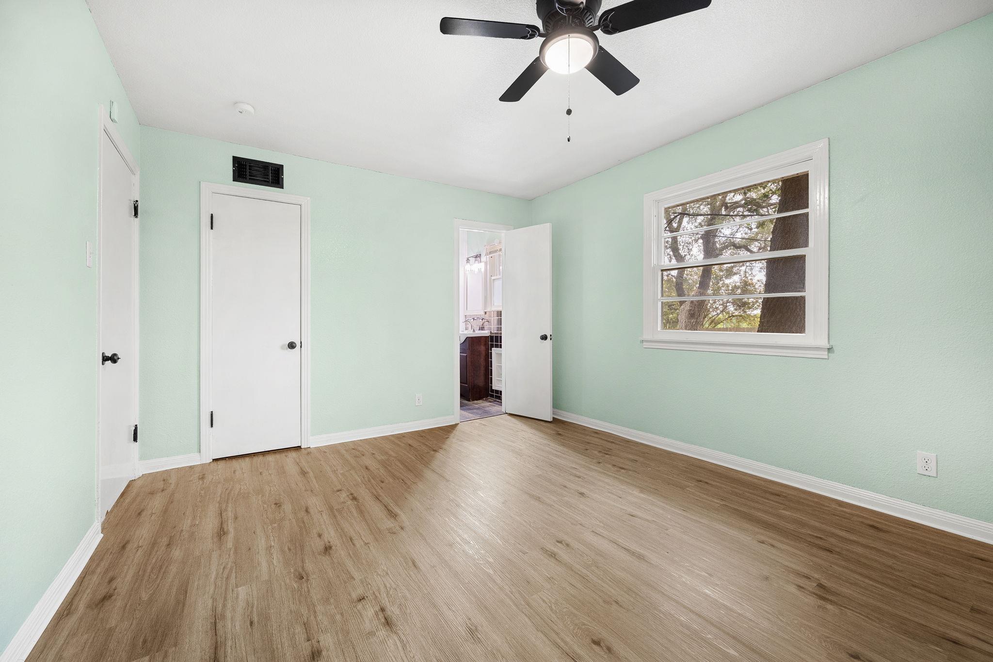 2215 N 9th St Property Photo 18