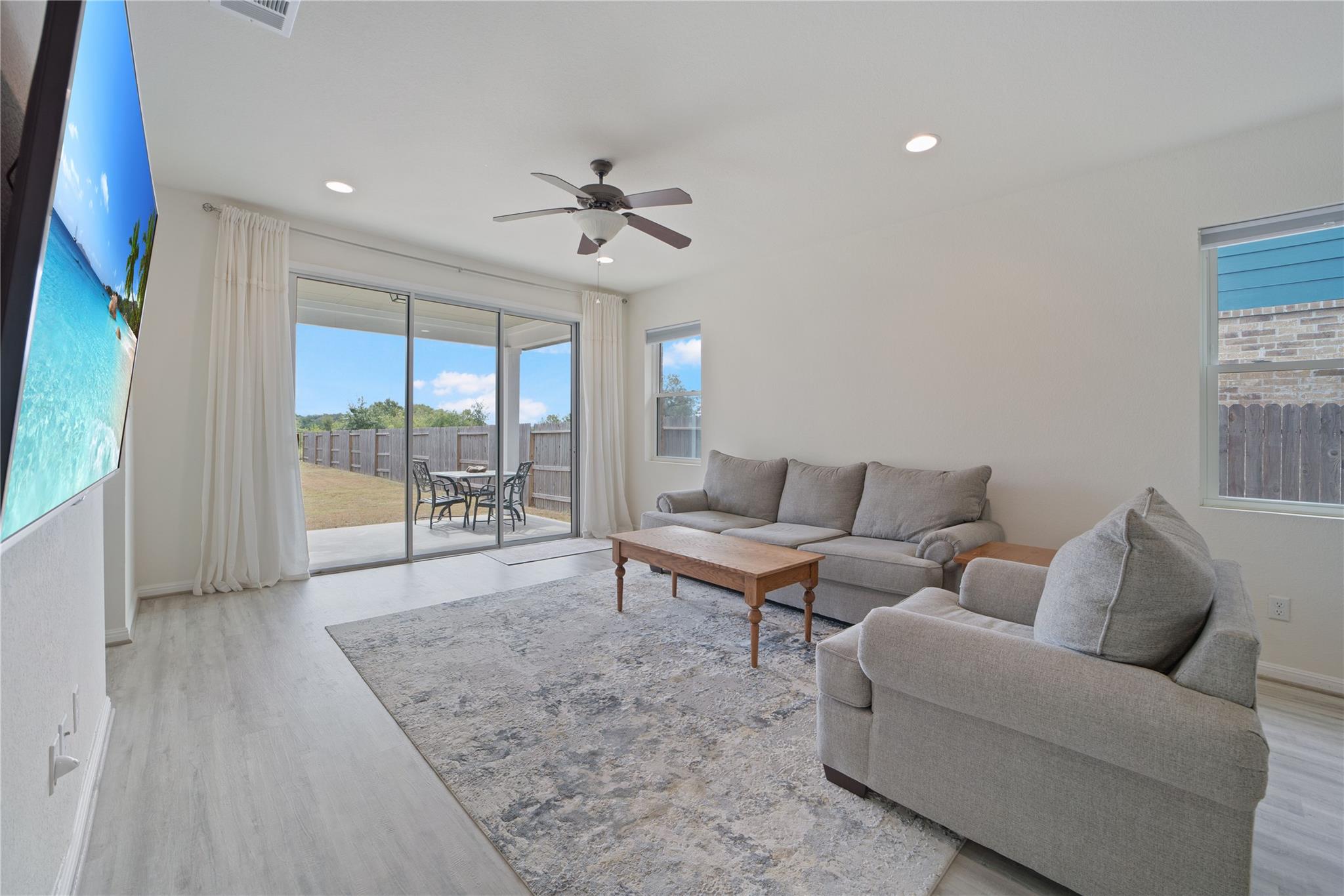 432 Chaste Tree Dr Property Photo 2