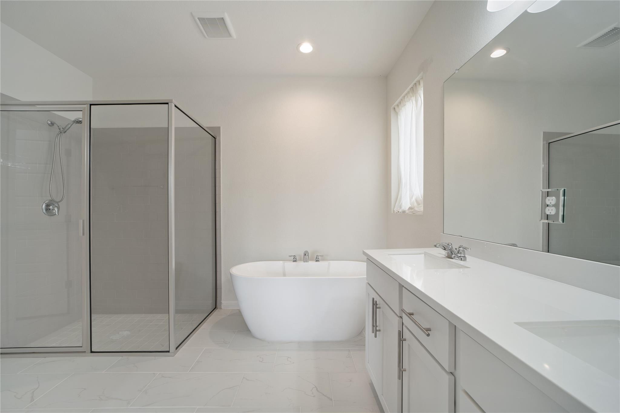 432 Chaste Tree Dr Property Photo 3