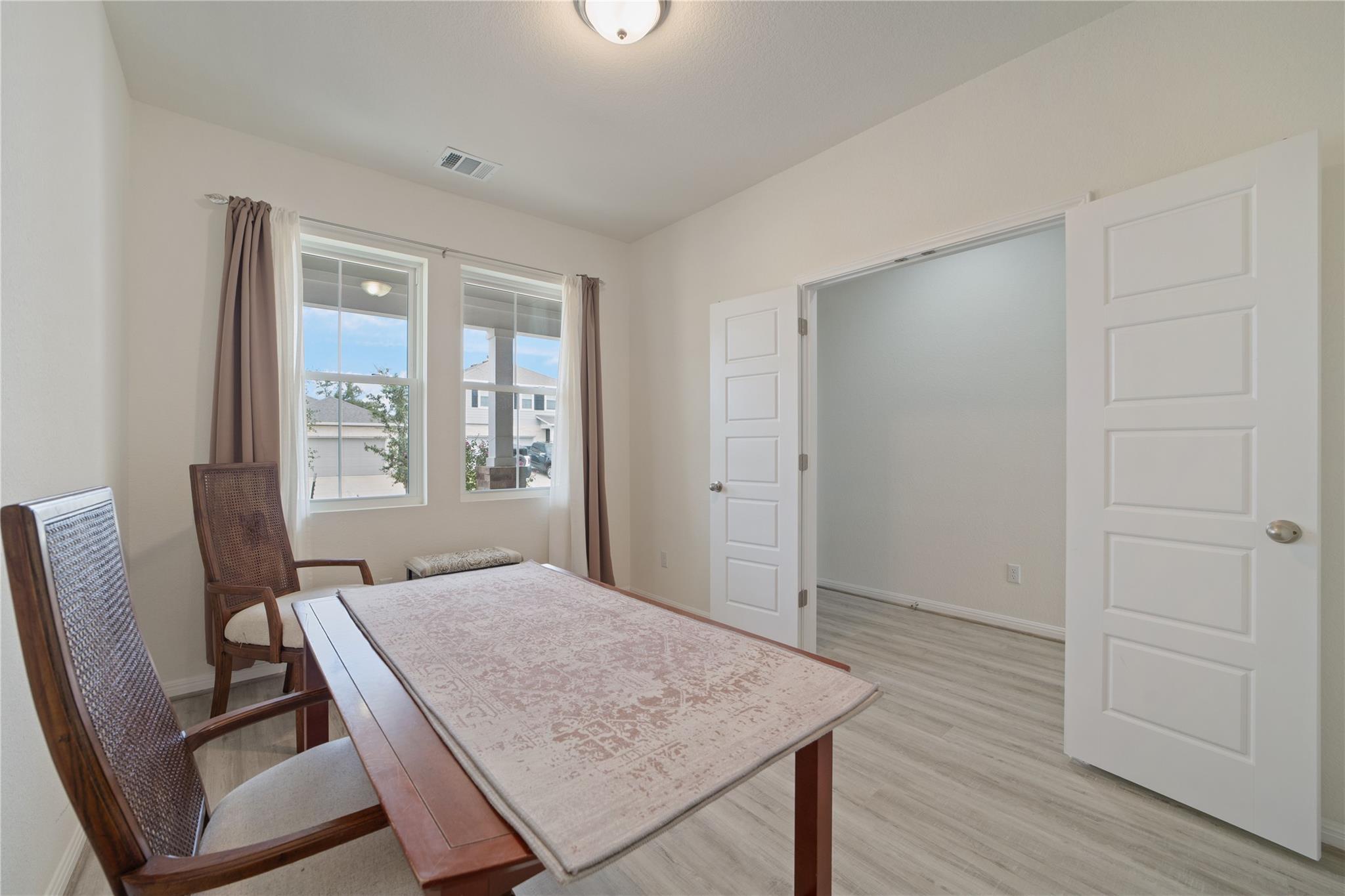 432 Chaste Tree Dr Property Photo 6