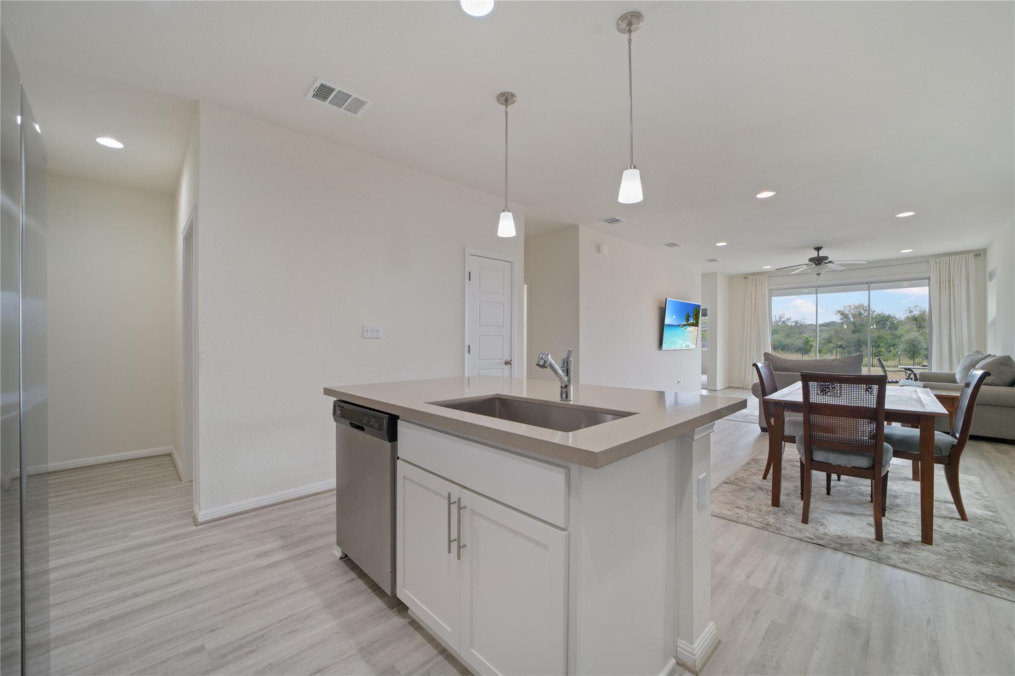 432 Chaste Tree Dr Property Photo 12