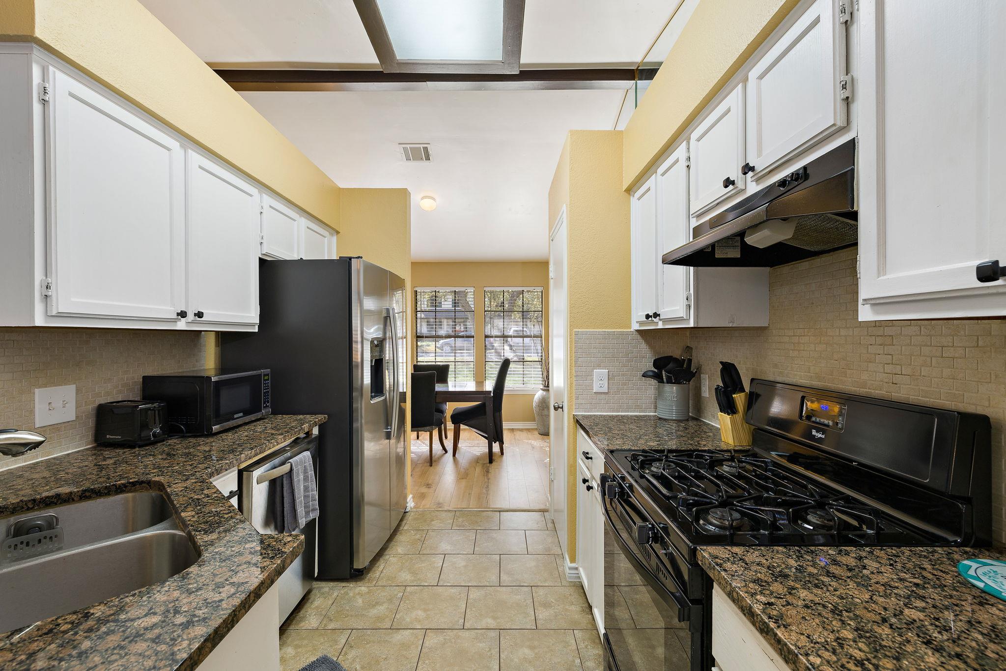 7016 Buccaneer Trl Property Photo 9