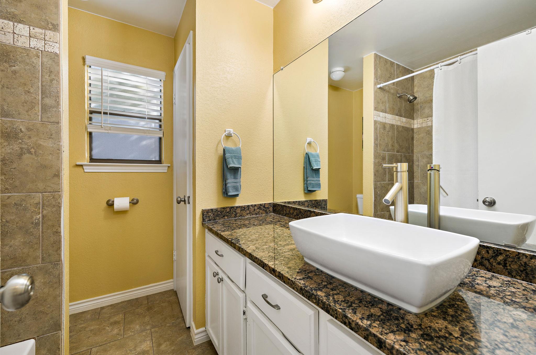 7016 Buccaneer Trl Property Photo 22