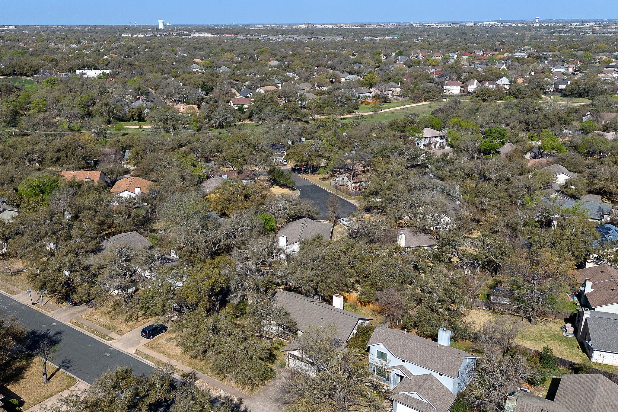 7016 Buccaneer Trl Property Photo 31
