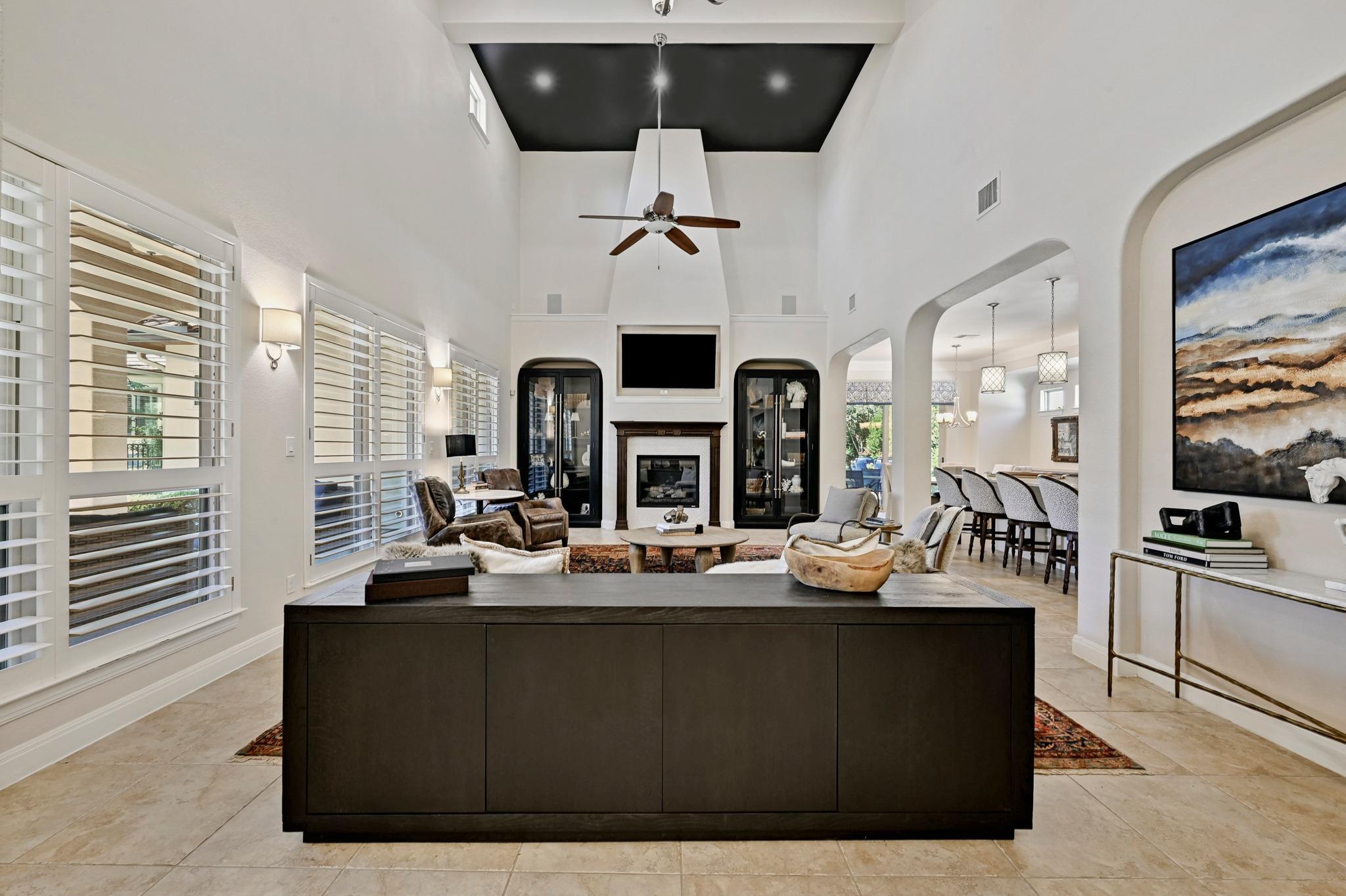 228 Cimarron Hills Trl E Property Photo 7