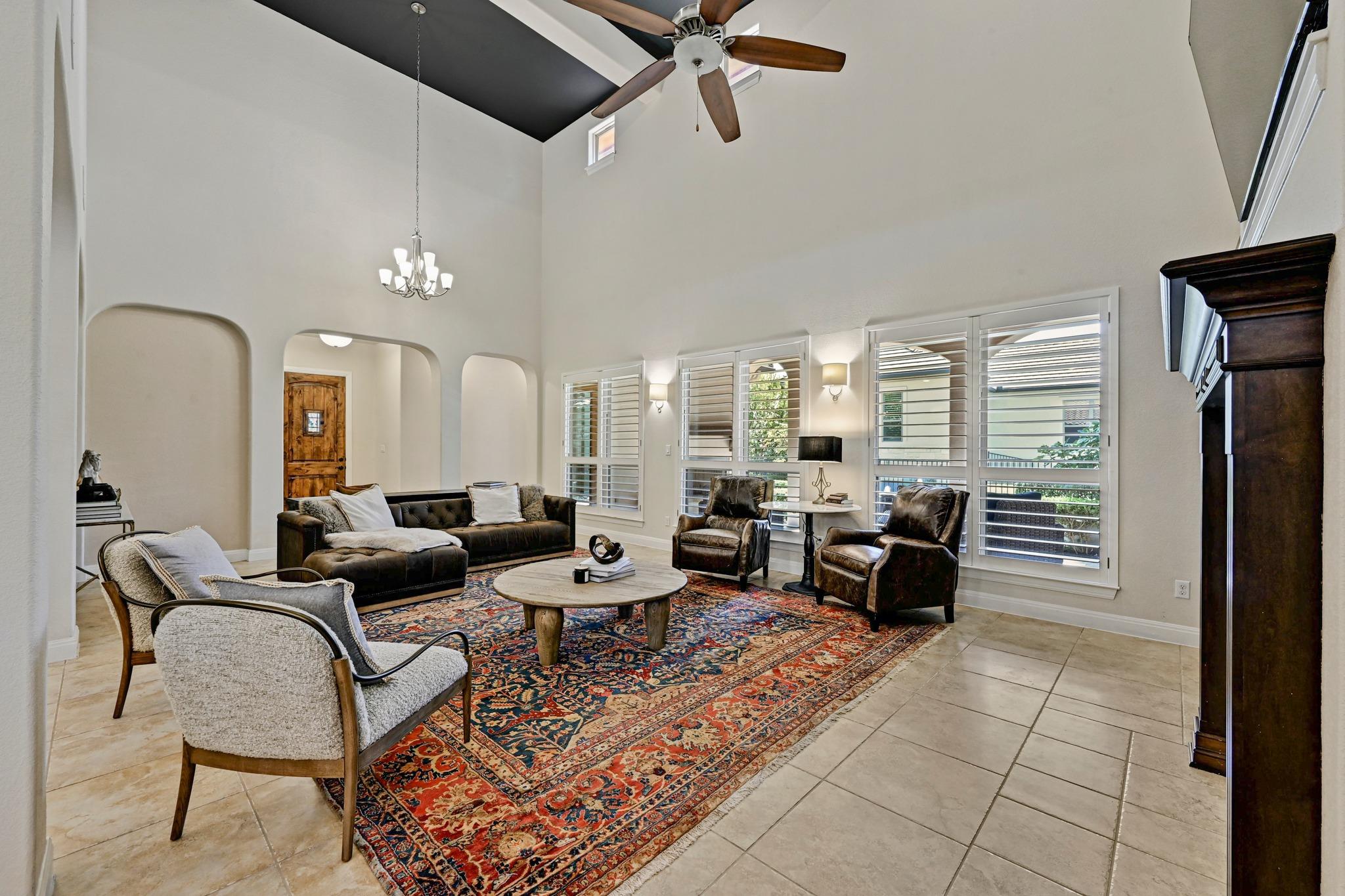 228 Cimarron Hills Trl E Property Photo 9