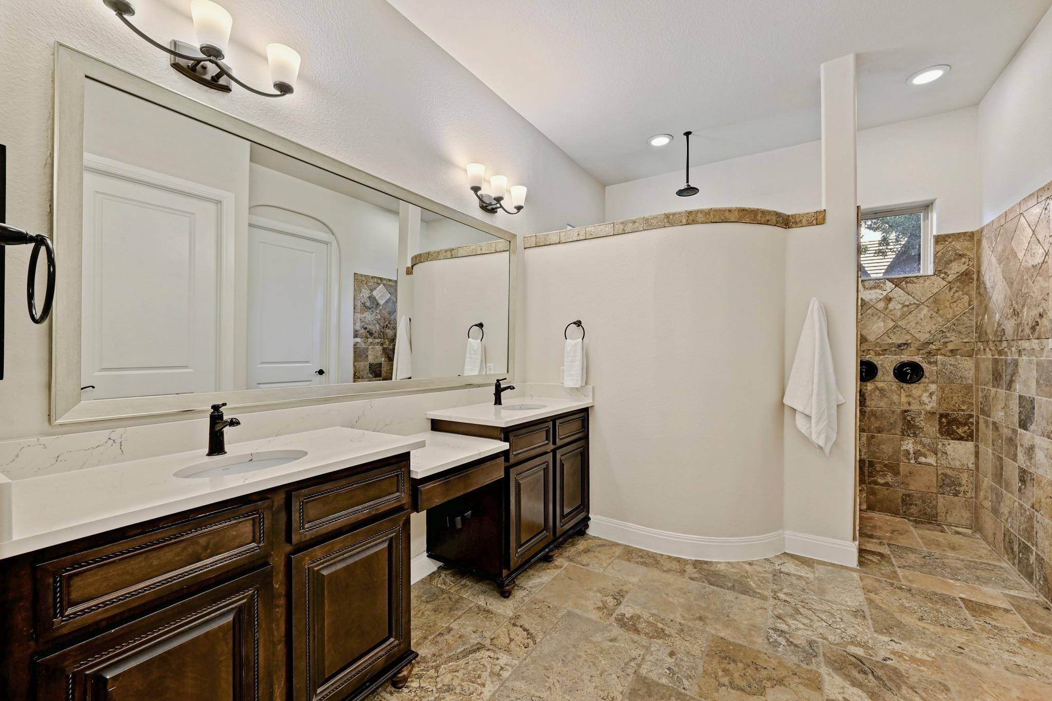 228 Cimarron Hills Trl E Property Photo 22