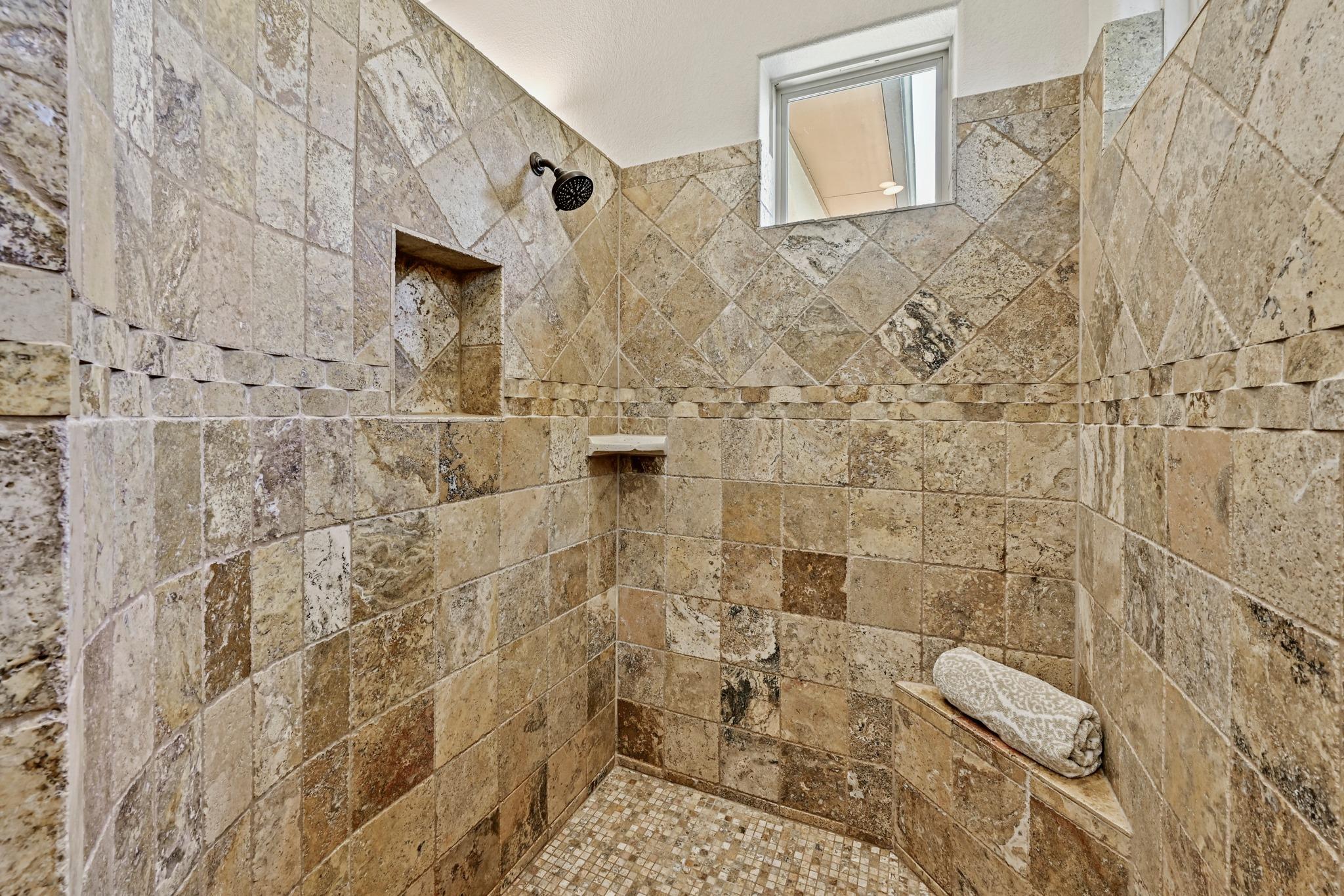 228 Cimarron Hills Trl E Property Photo 23