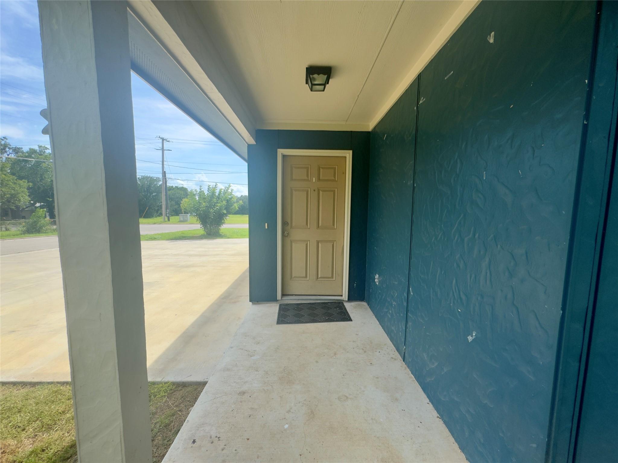 513 W China St #b Property Photo 4